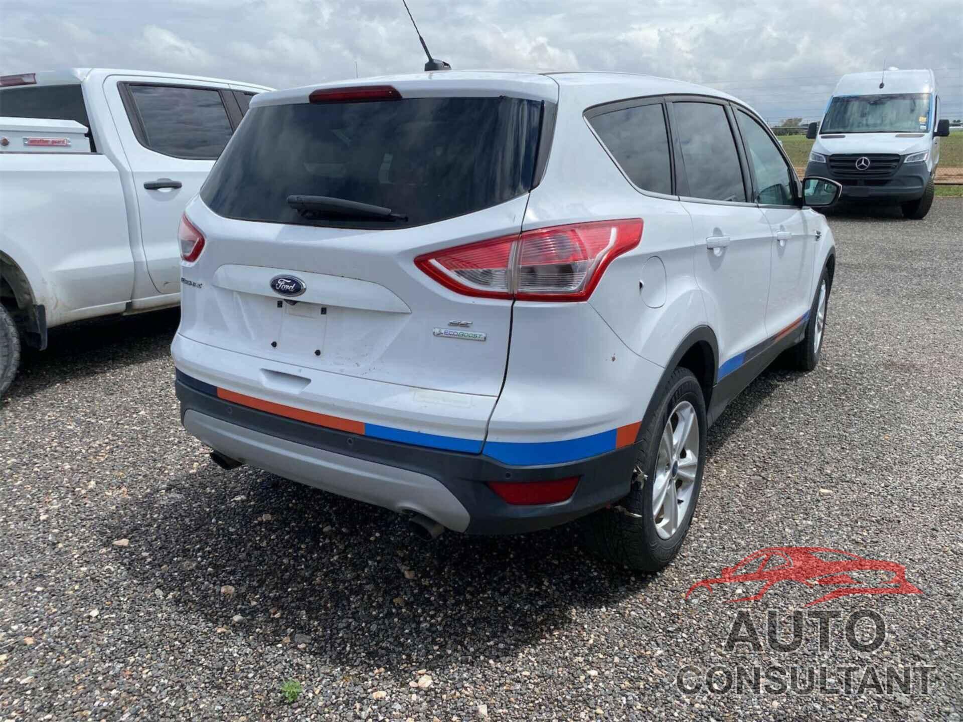 FORD ESCAPE 2014 - 1FMCU0GX0EUC31299