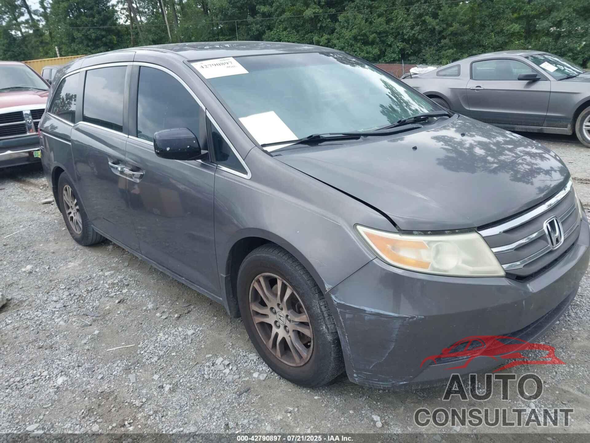 HONDA ODYSSEY 2013 - 5FNRL5H63DB087050