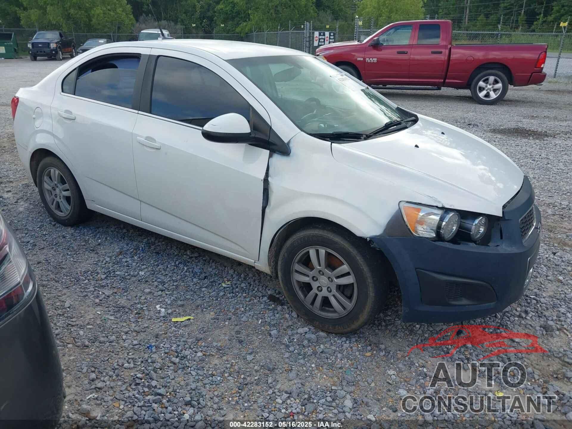 CHEVROLET SONIC 2014 - 1G1JC5SH6E4101466