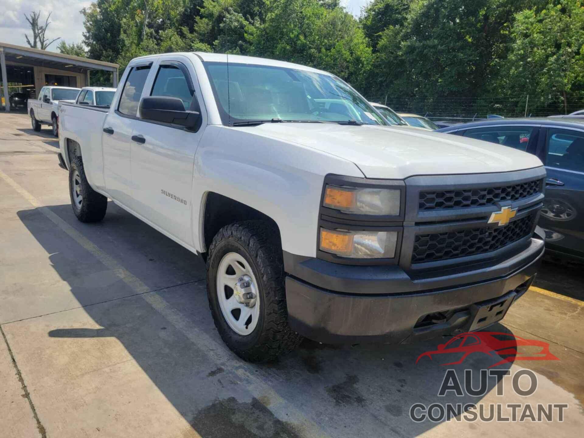 CHEVROLET SILVERADO 1500 2015 - 1GCVKPEC0FZ185781