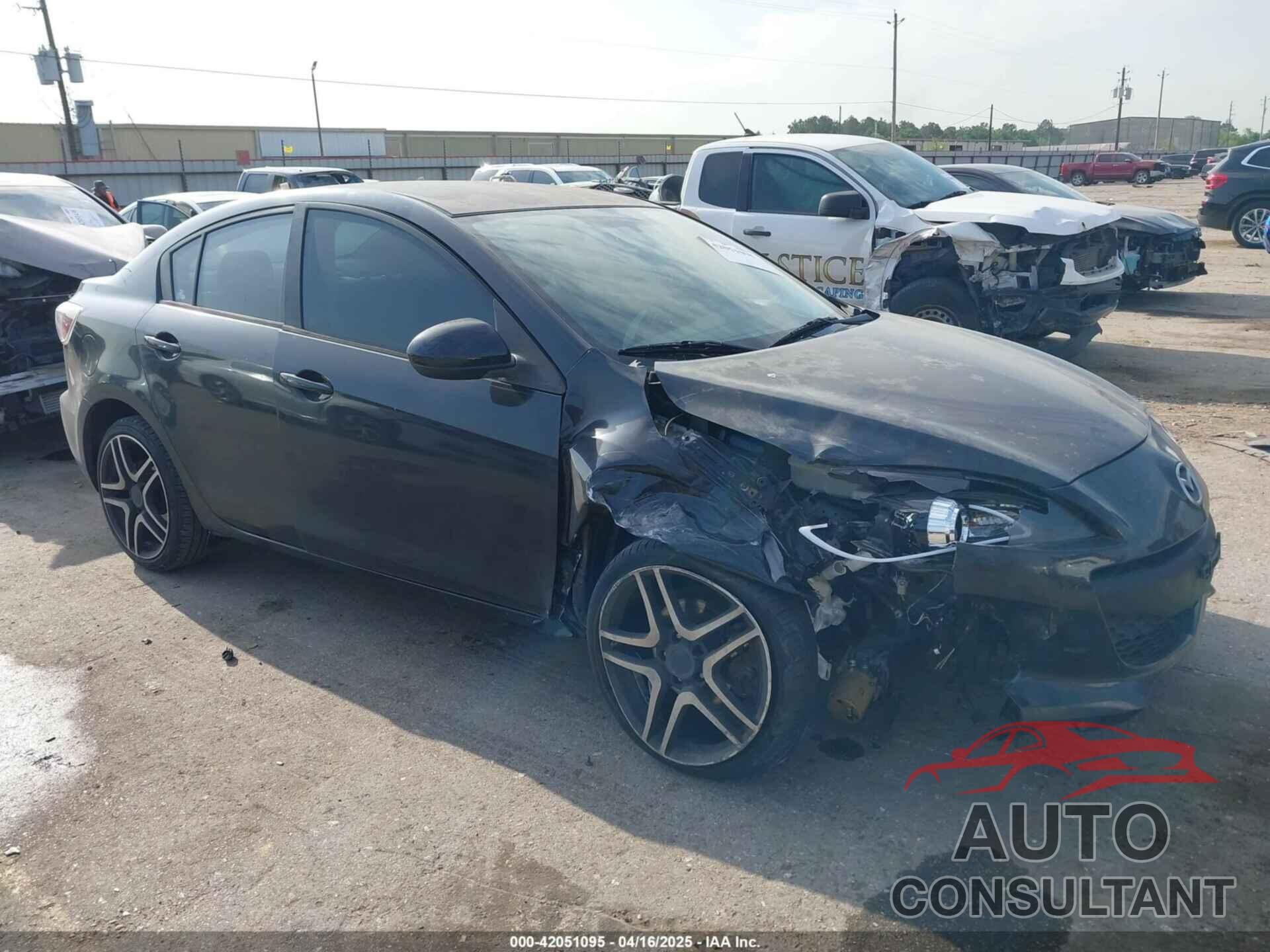 MAZDA MAZDA3 2012 - JM1BL1V7XC1657110