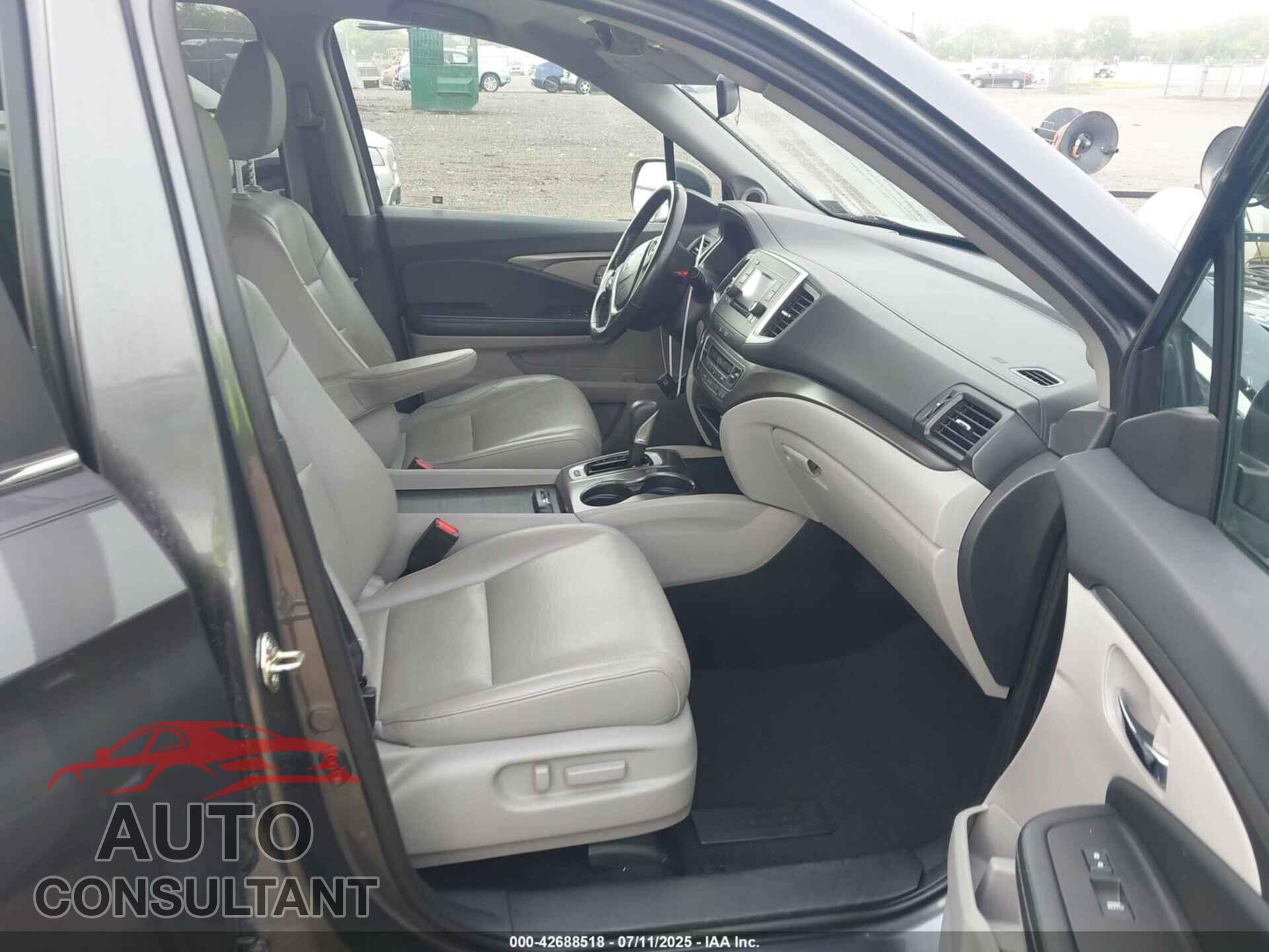 HONDA RIDGELINE 2017 - 5FPYK3F52HB032017