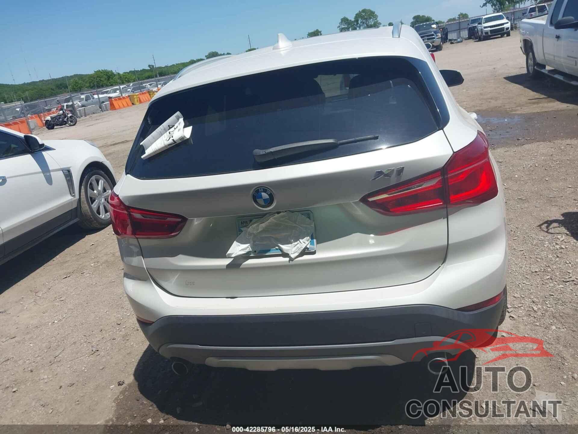 BMW X1 2018 - WBXHU7C37J5H38992