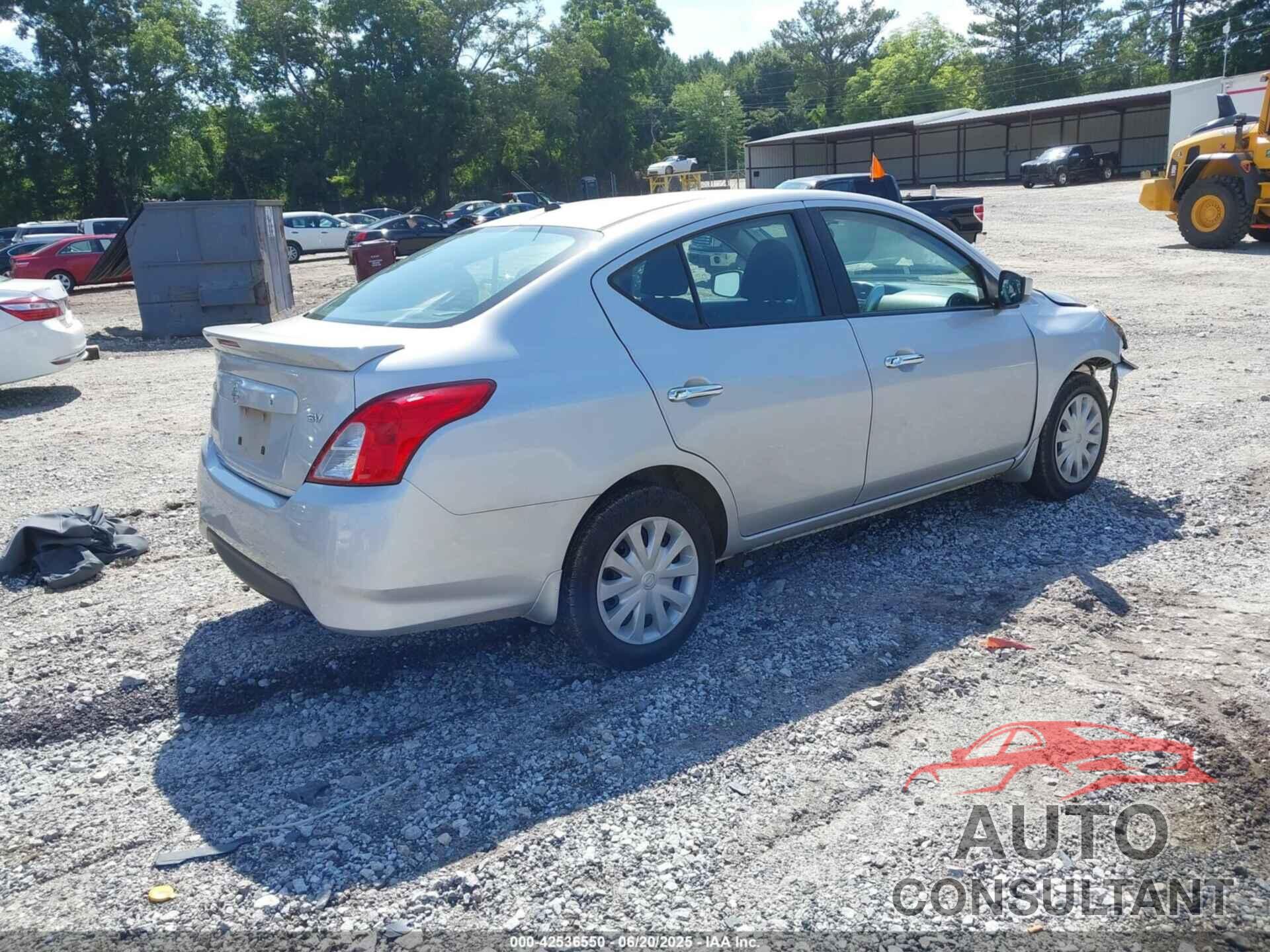 NISSAN VERSA 2017 - 3N1CN7AP8HL823974
