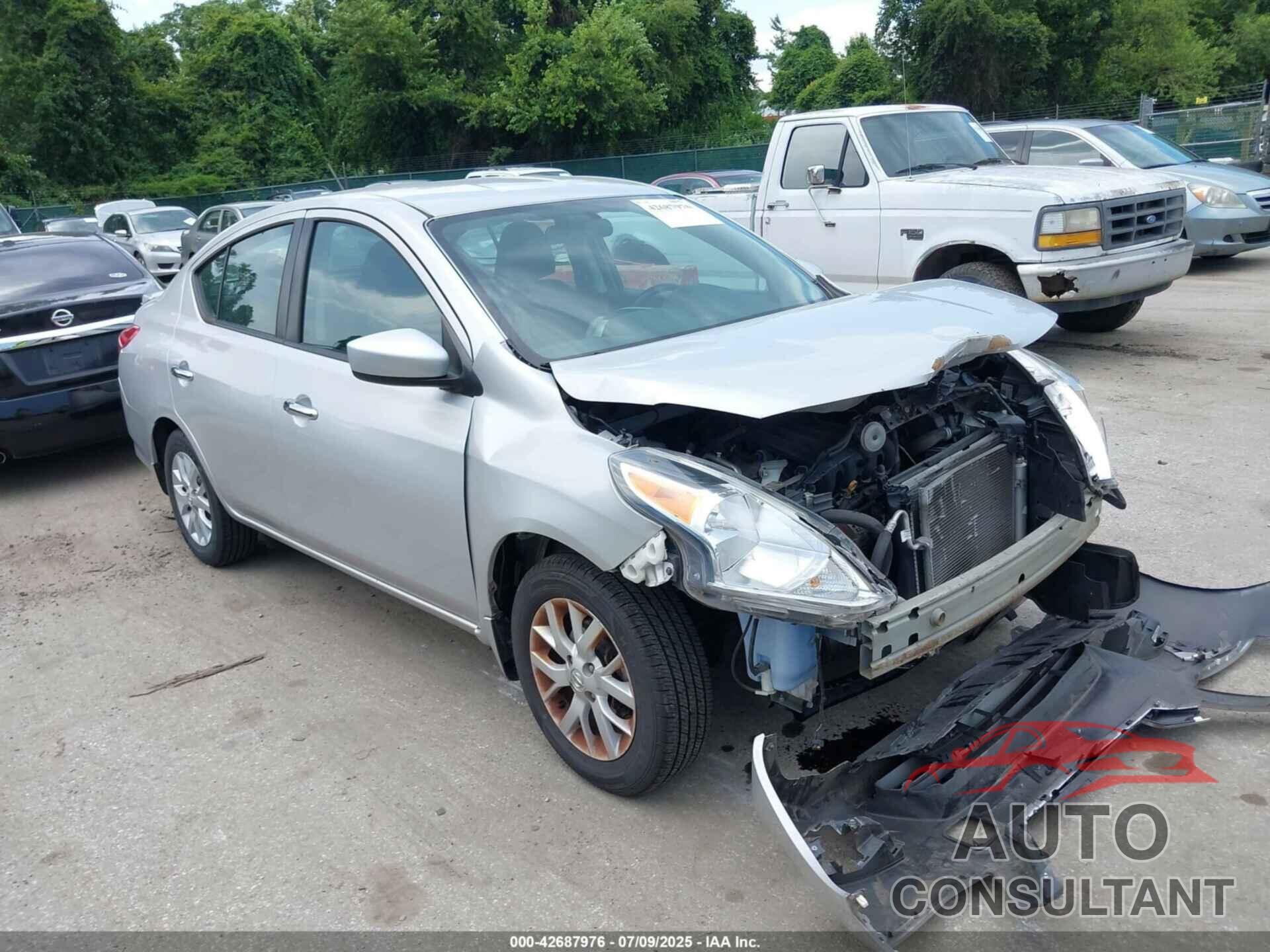 NISSAN VERSA 2018 - 3N1CN7AP4JL842091