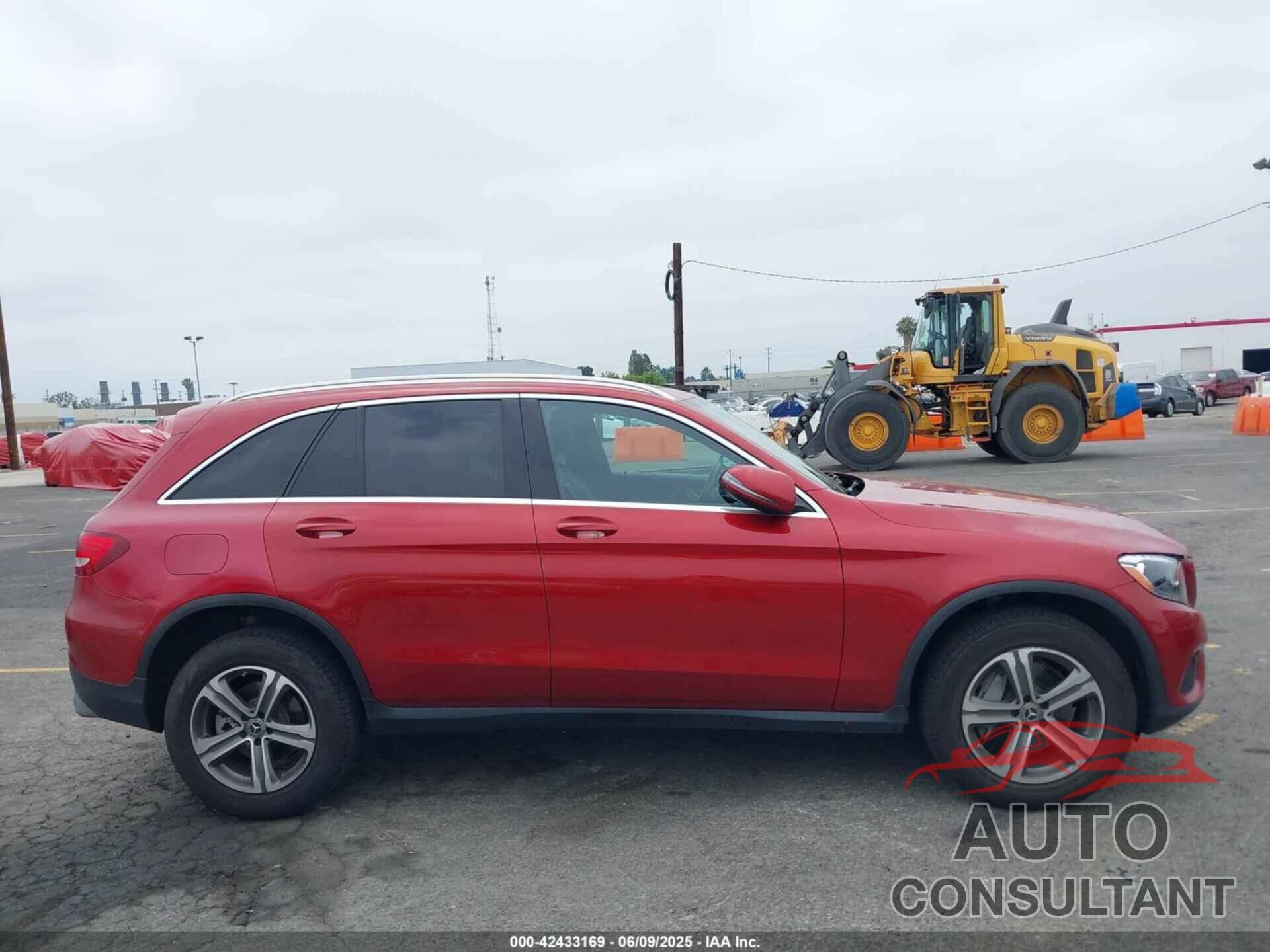 MERCEDES-BENZ GLC 300 2018 - WDC0G4JB6JV081815