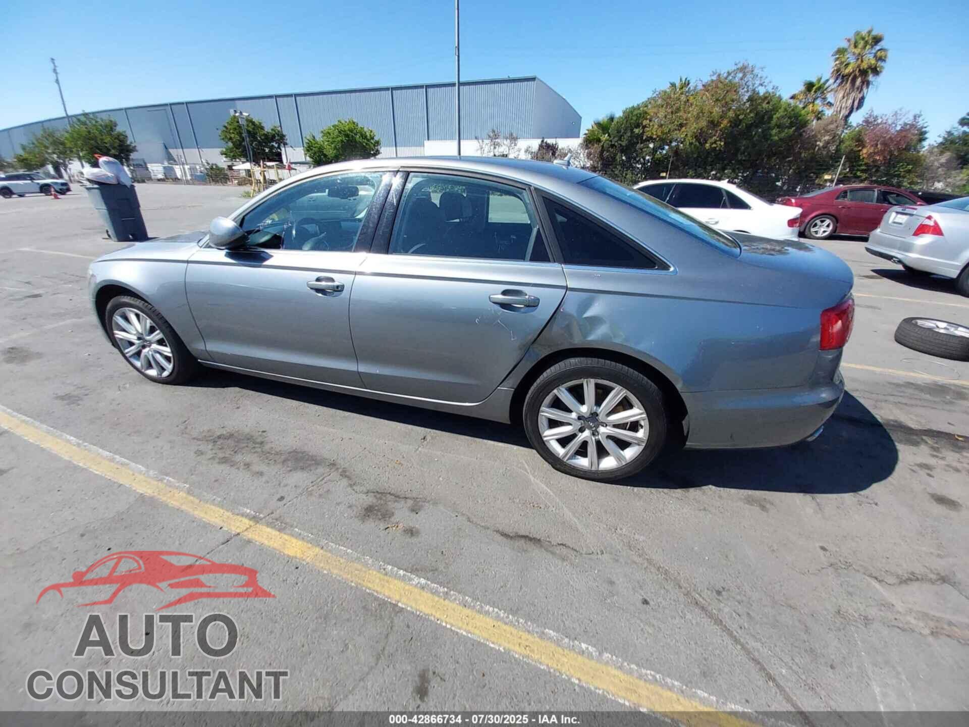 AUDI A6 2013 - WAUGFAFC4DN093342
