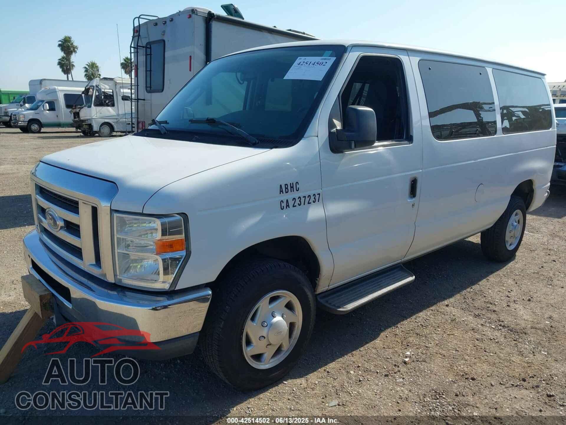 FORD E-350 SUPER DUTY 2014 - 1FBNE3BL0EDA97981