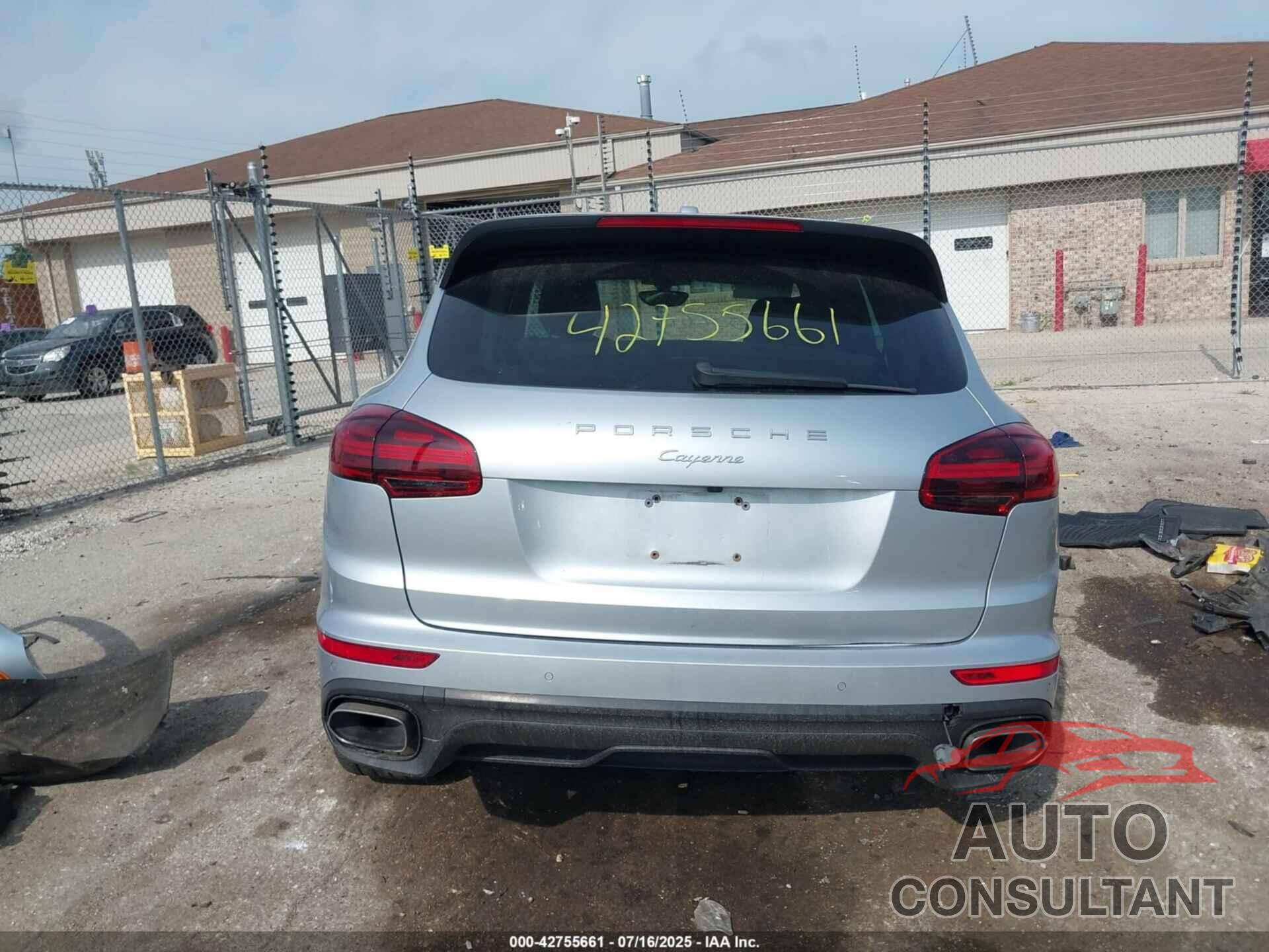 PORSCHE CAYENNE 2017 - WP1AA2A2XHKA84758