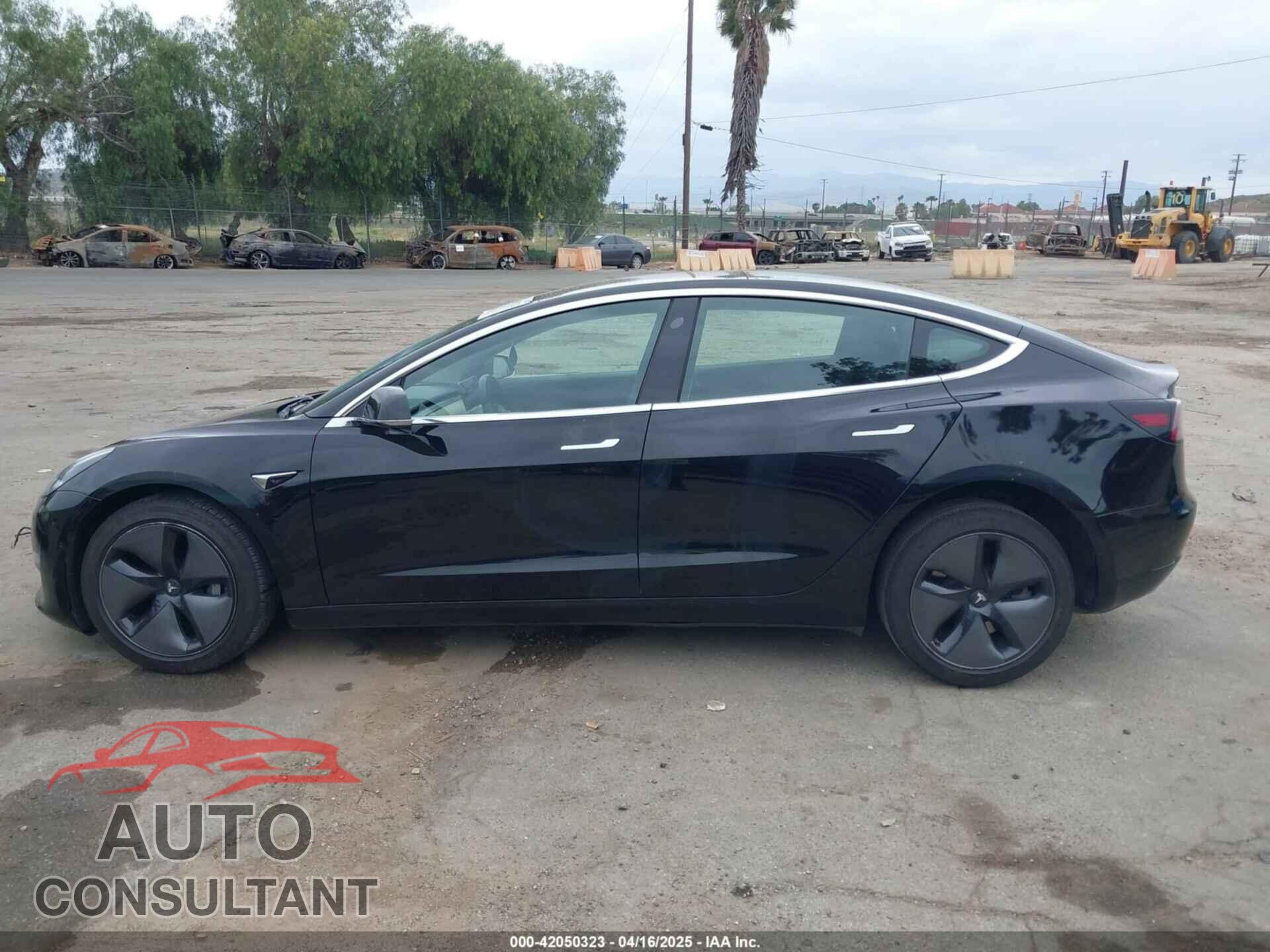 TESLA MODEL 3 2018 - 5YJ3E1EA1JF171879