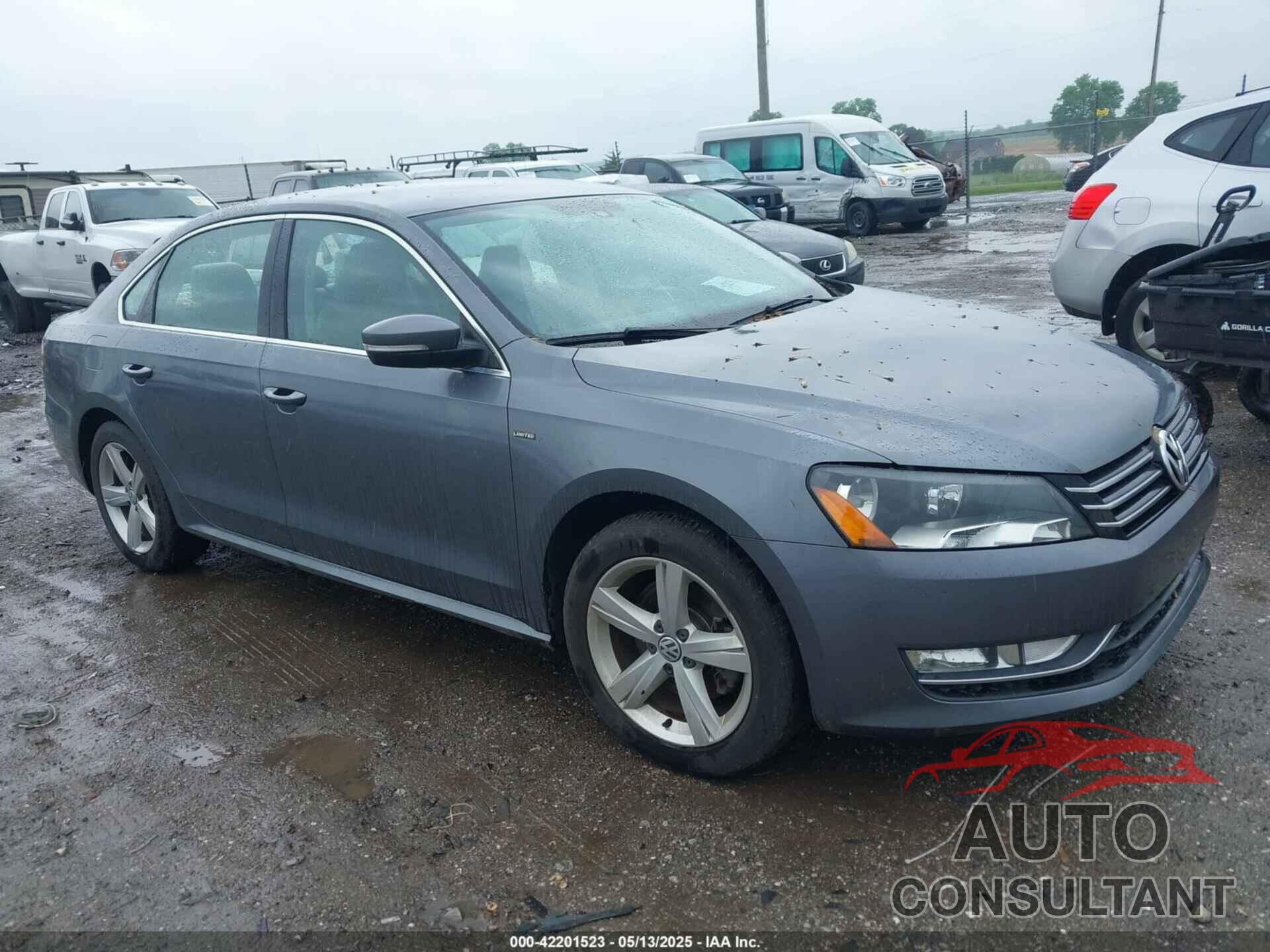 VOLKSWAGEN PASSAT 2015 - 1VWAT7A33FC109604