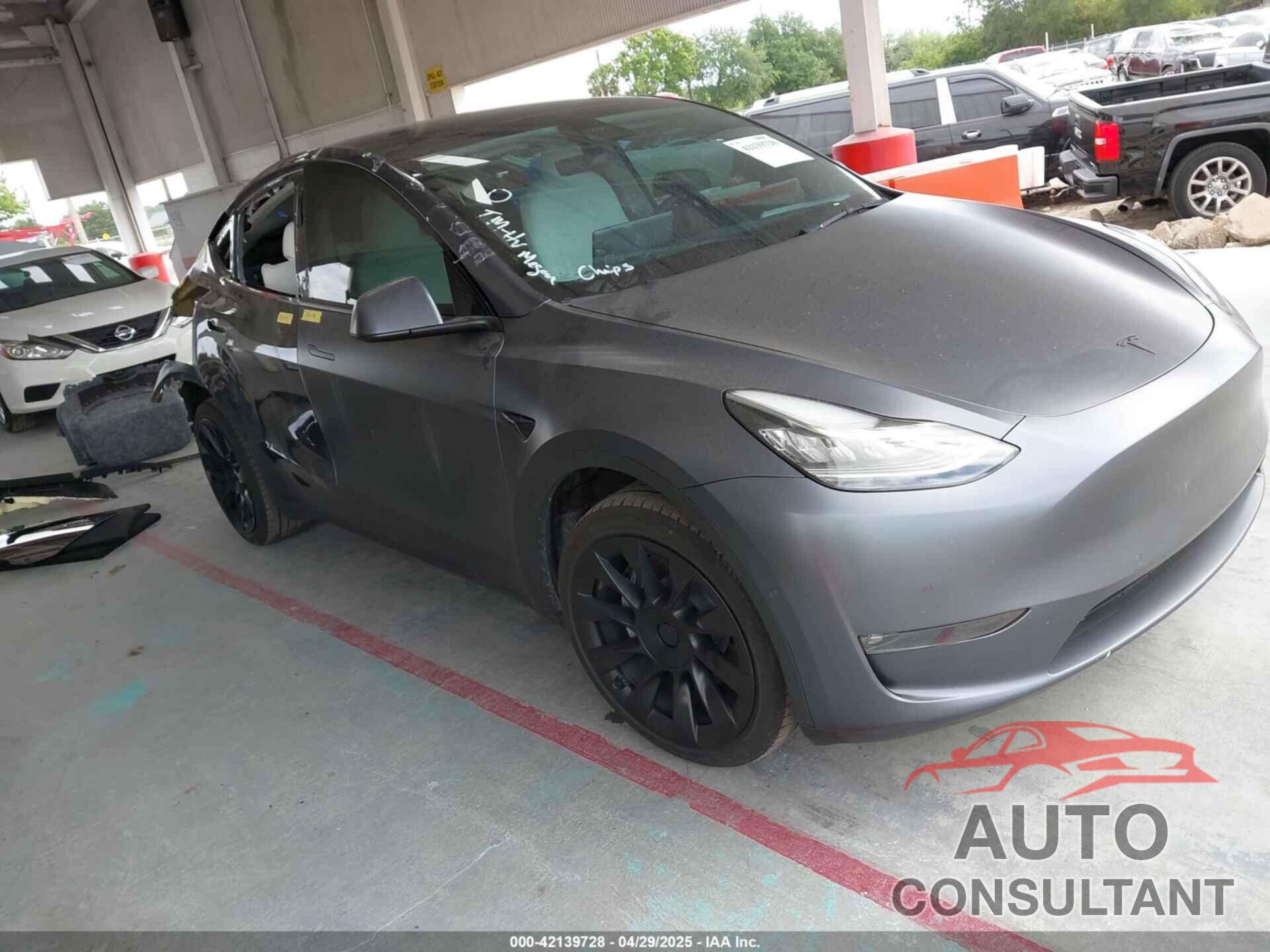 TESLA MODEL Y 2022 - 7SAYGDEE4NF450434