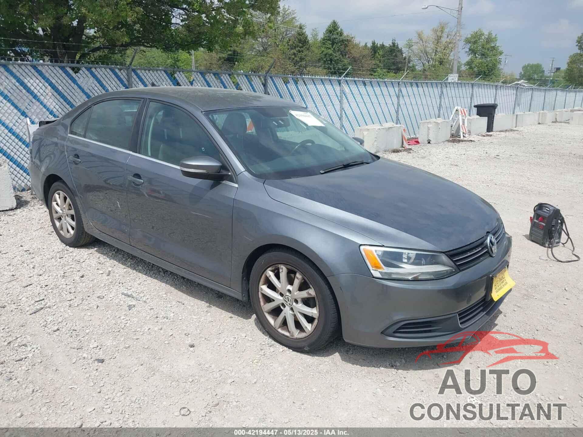 VOLKSWAGEN JETTA 2013 - 3VWDX7AJXDM255977