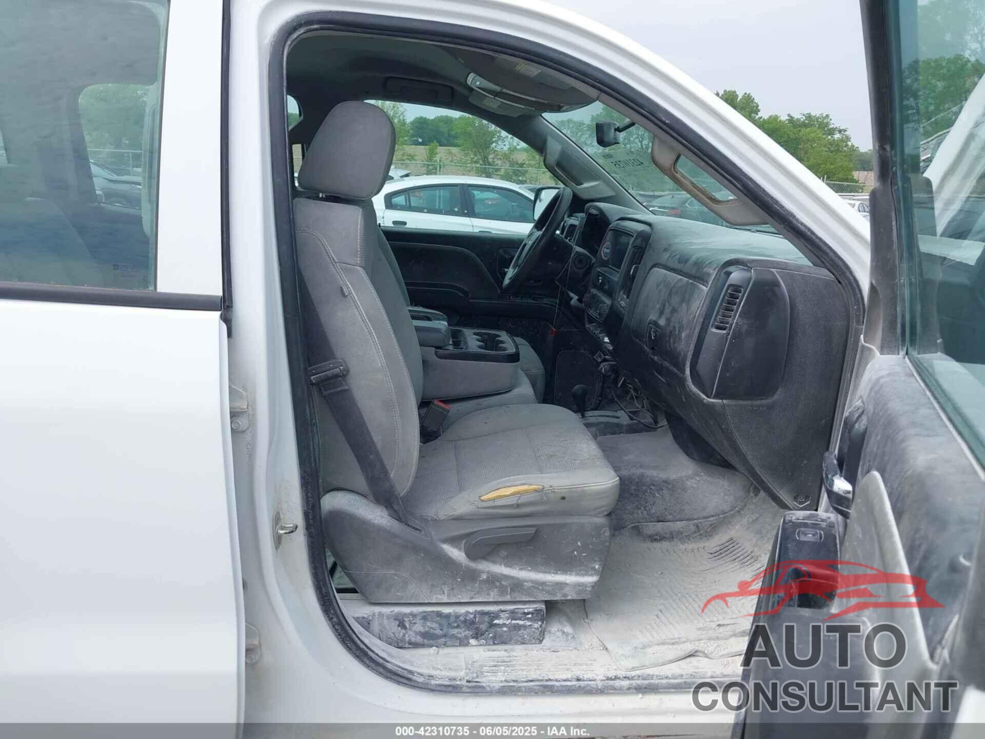 CHEVROLET SILVERADO 2500HD 2015 - 1GC1KUE87FF593348