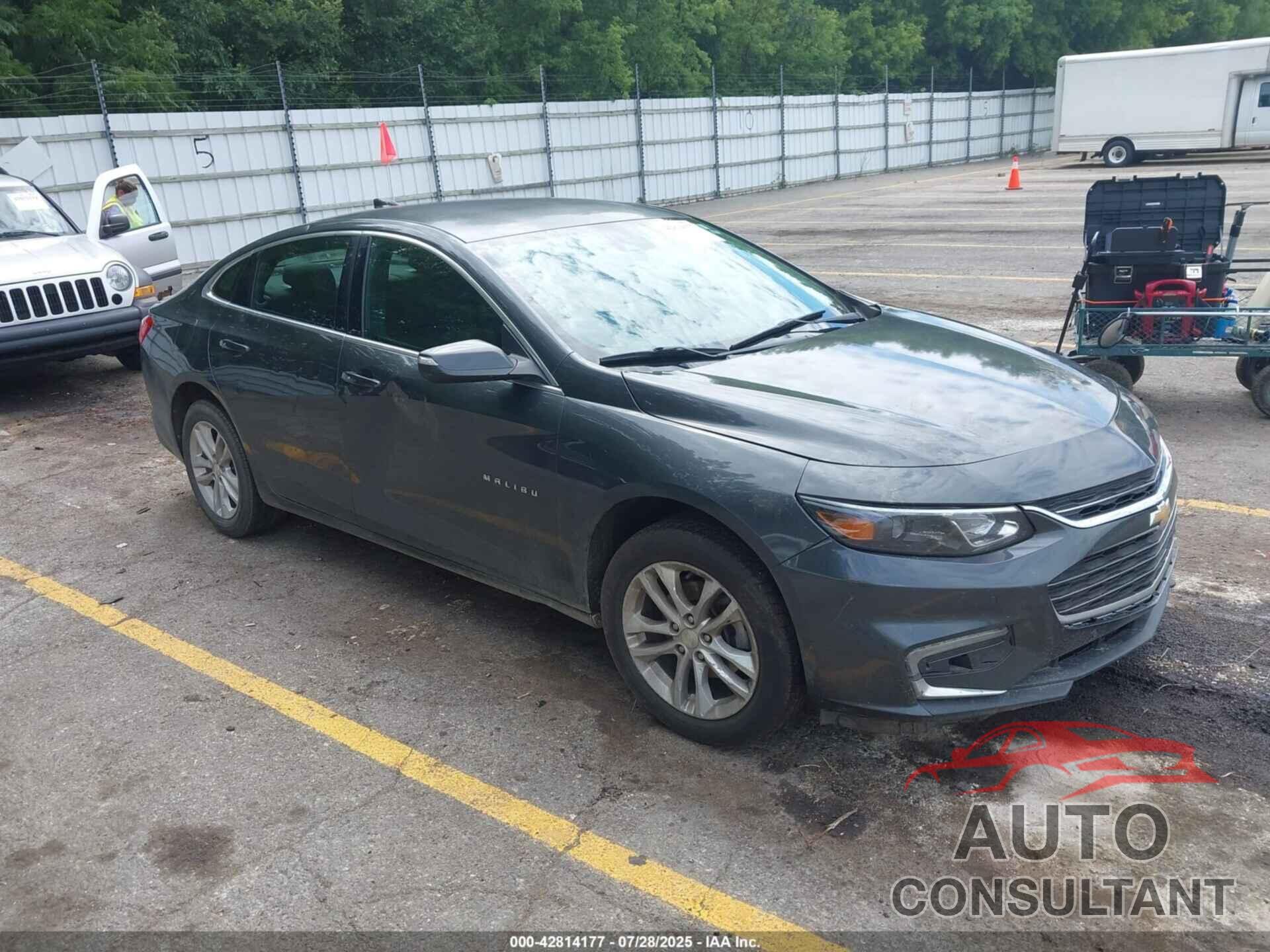 CHEVROLET MALIBU 2017 - 1G1ZE5ST6HF148023