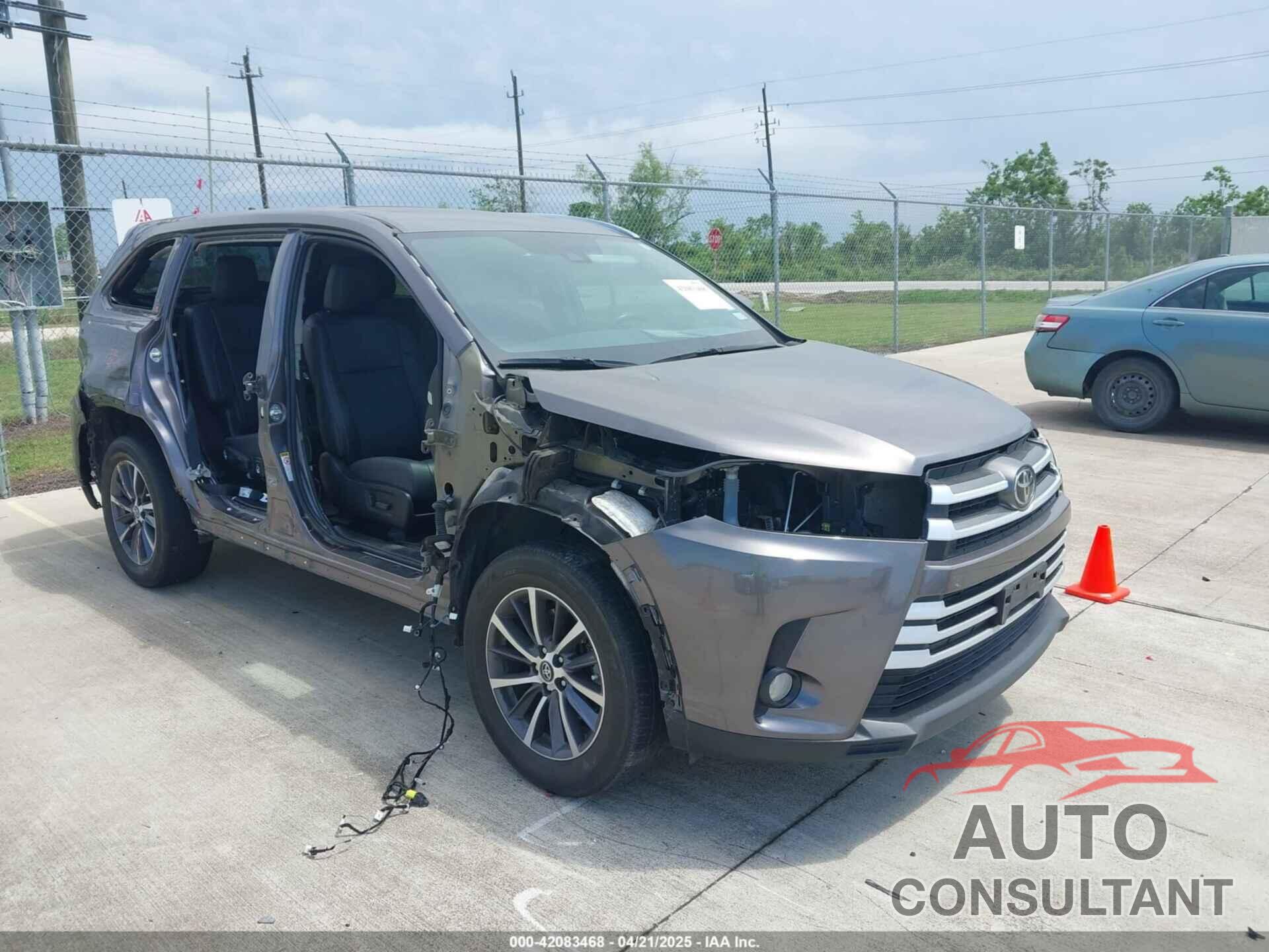 TOYOTA HIGHLANDER 2019 - 5TDKZRFH3KS346608
