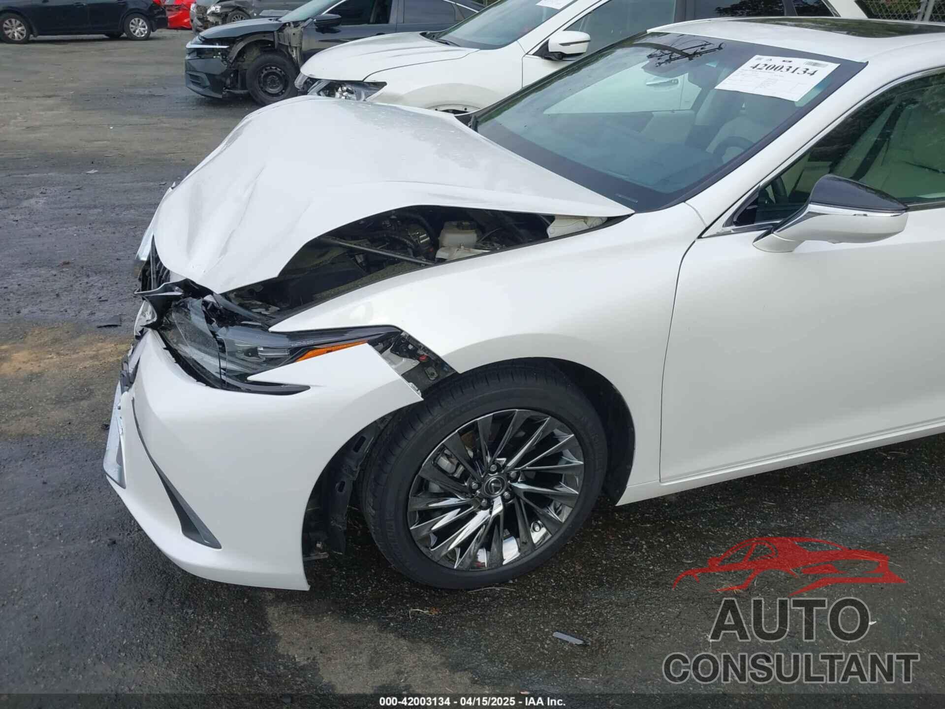 LEXUS ES 300H 2024 - 58AFA1C11RU045086