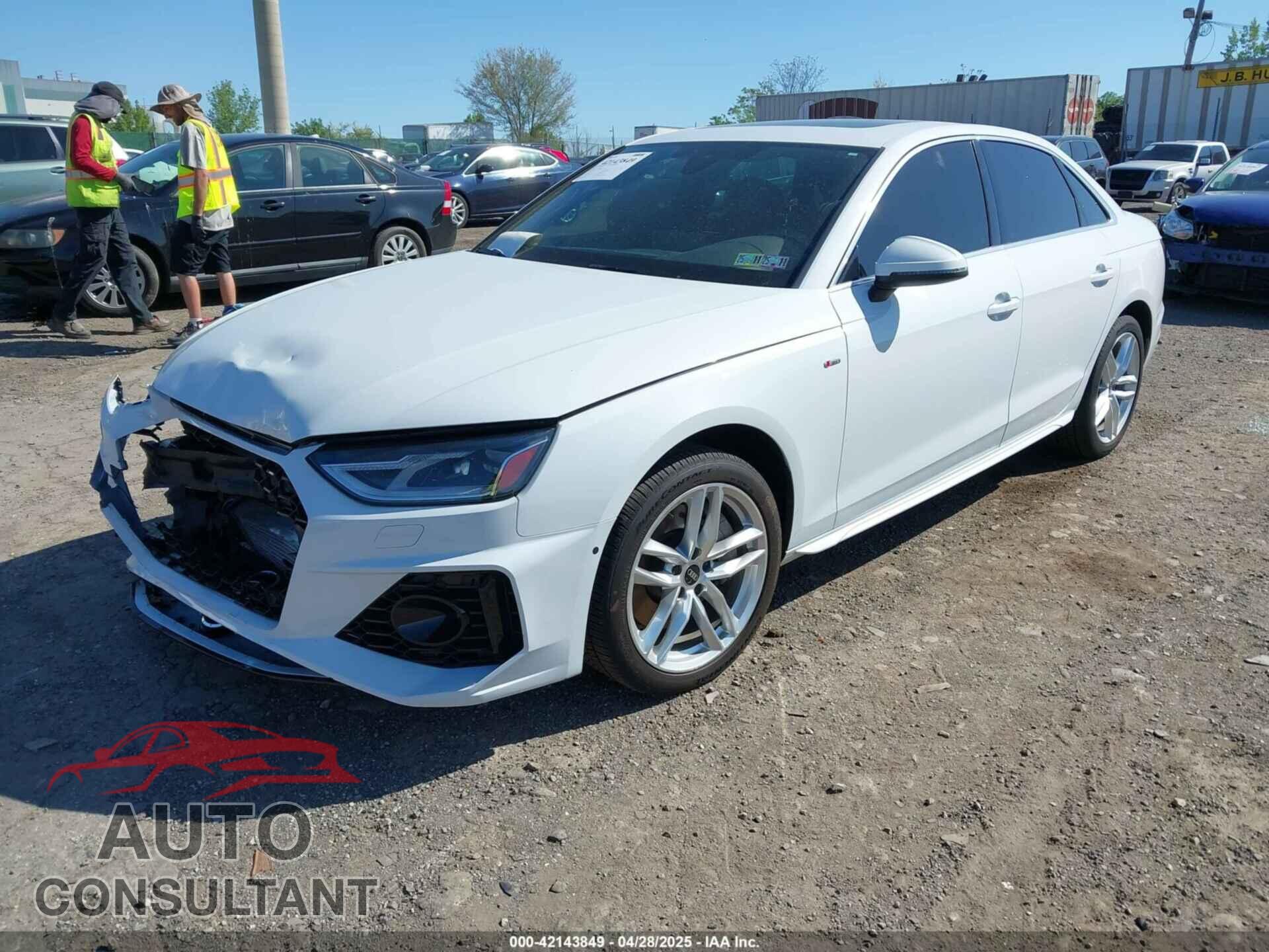 AUDI A4 2021 - WAUDAAF46MN007457