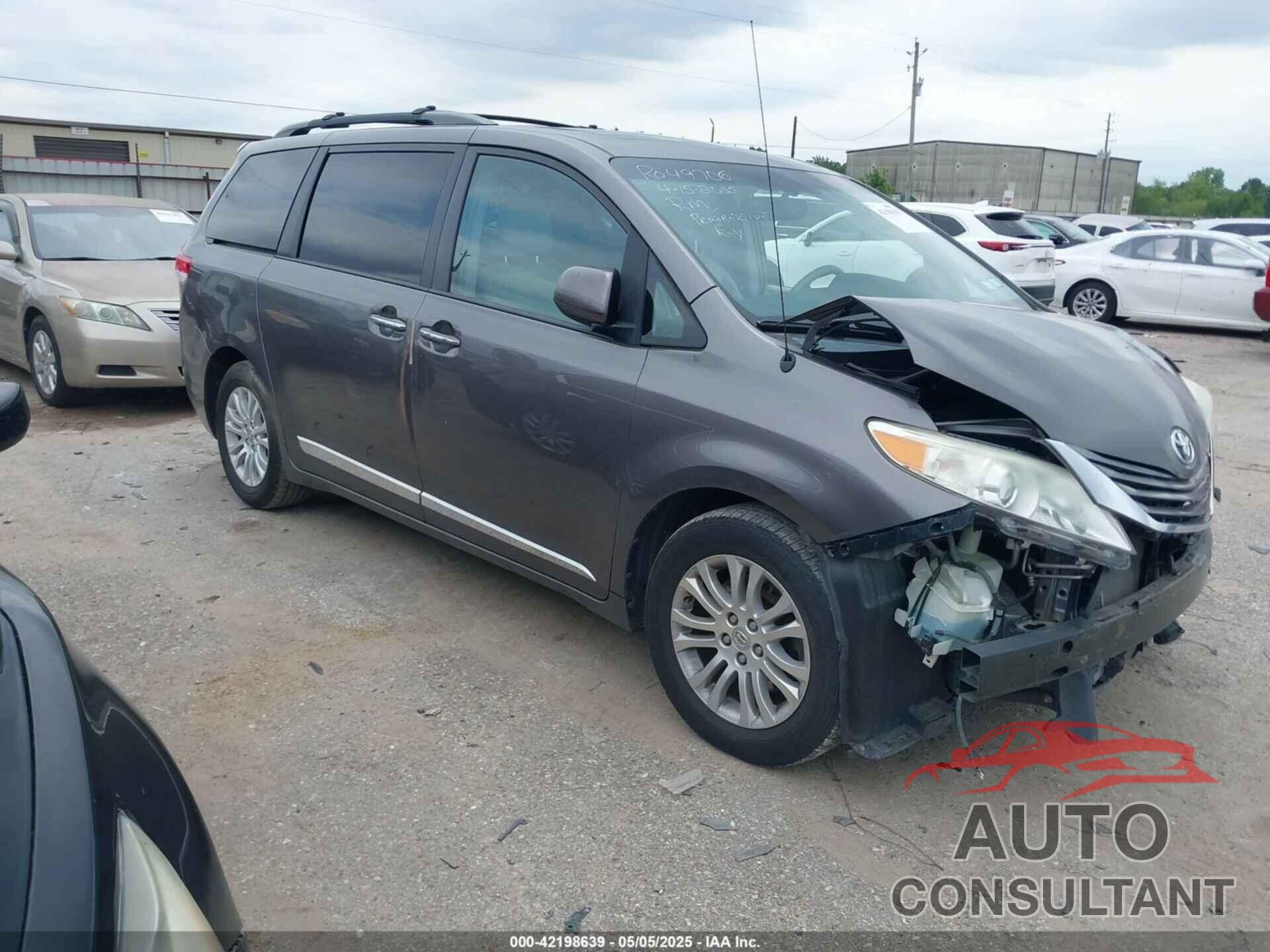 TOYOTA SIENNA 2014 - 5TDYK3DC6ES486921