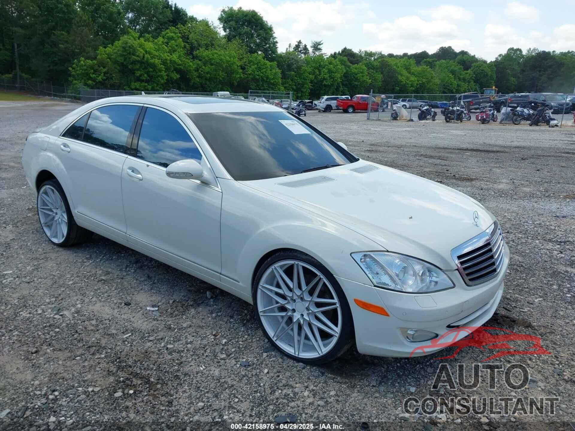 MERCEDES-BENZ S 550 2009 - WDDNG86X89A260048