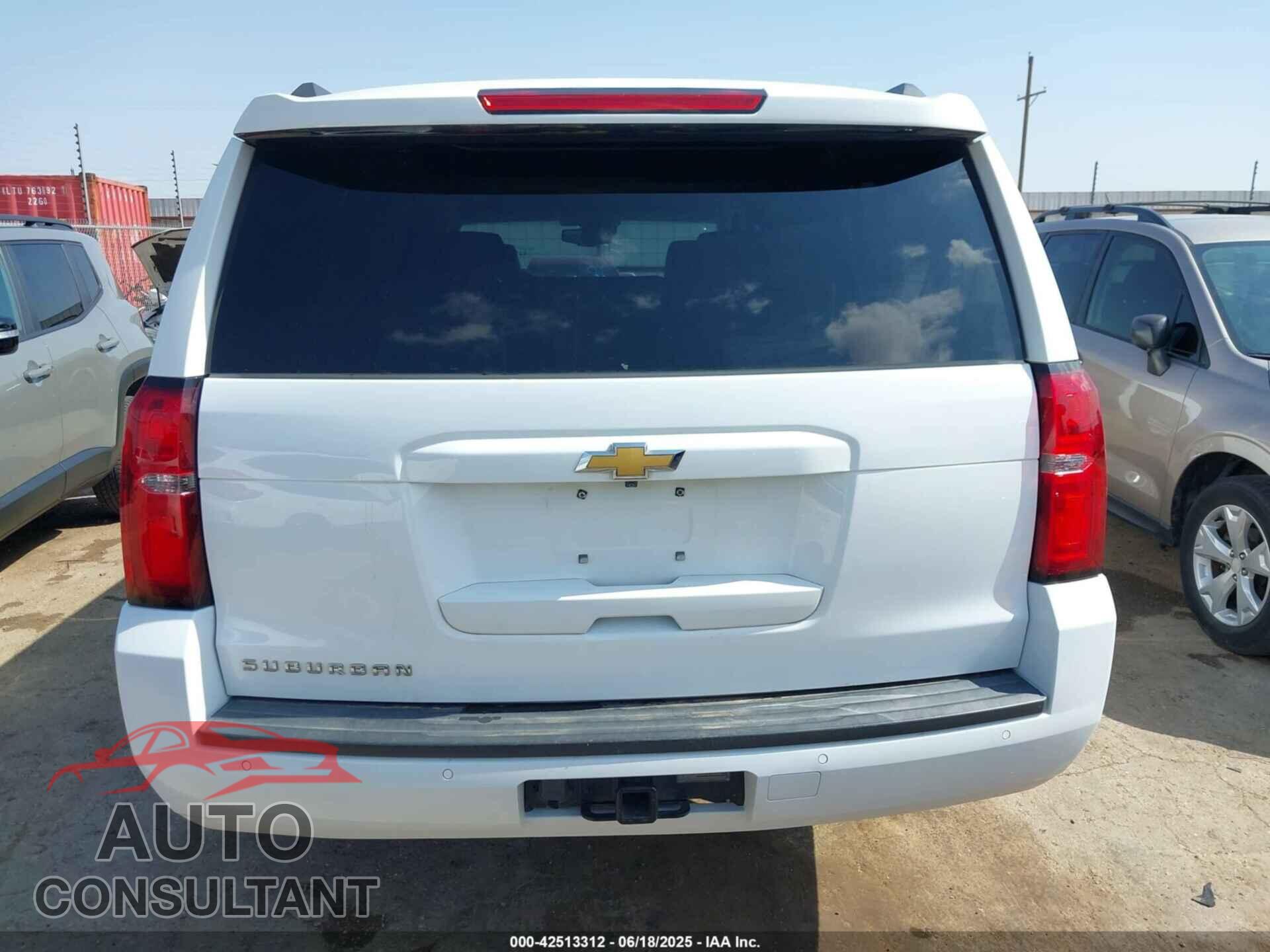 CHEVROLET SUBURBAN 2019 - 1GNSCHKC3KR347317