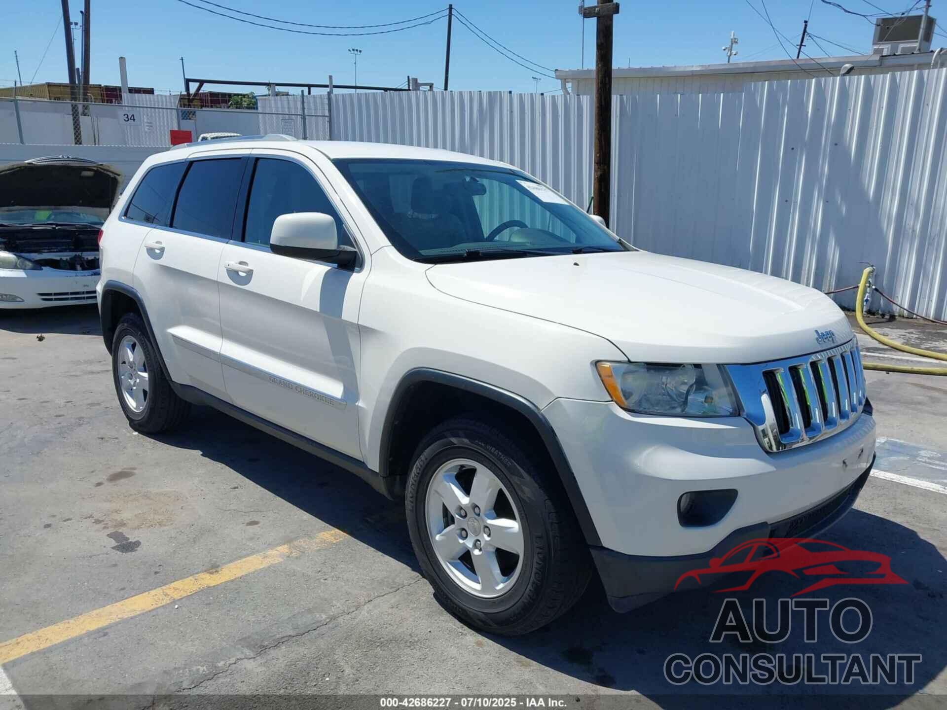 JEEP GRAND CHEROKEE 2011 - 1J4RS4GGXBC572944