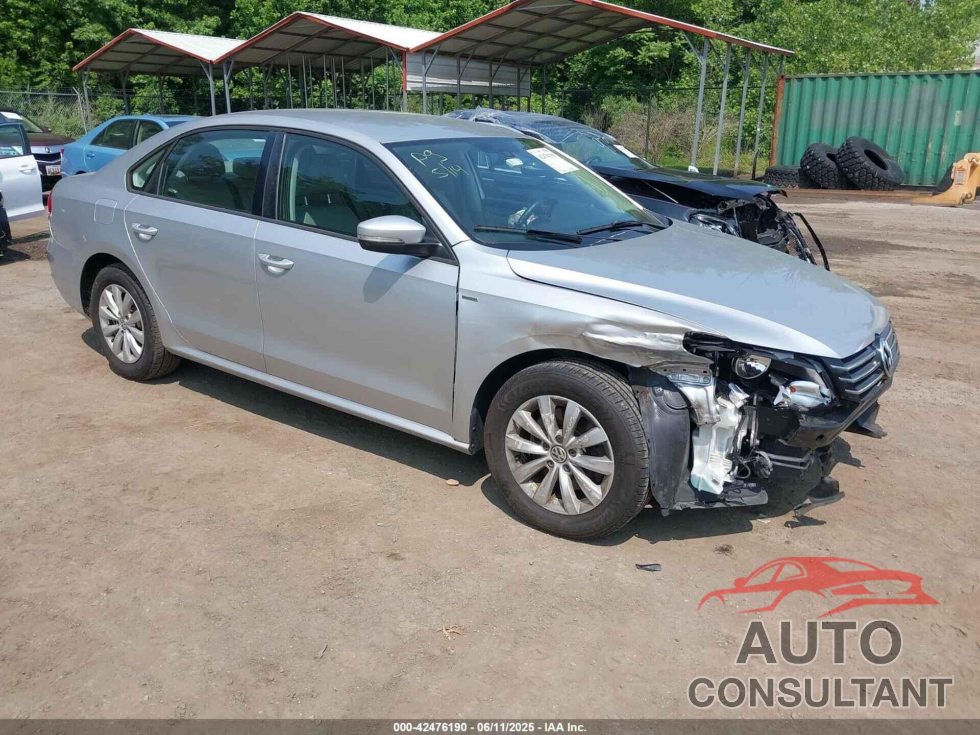 VOLKSWAGEN PASSAT 2015 - 1VWAT7A32FC005153