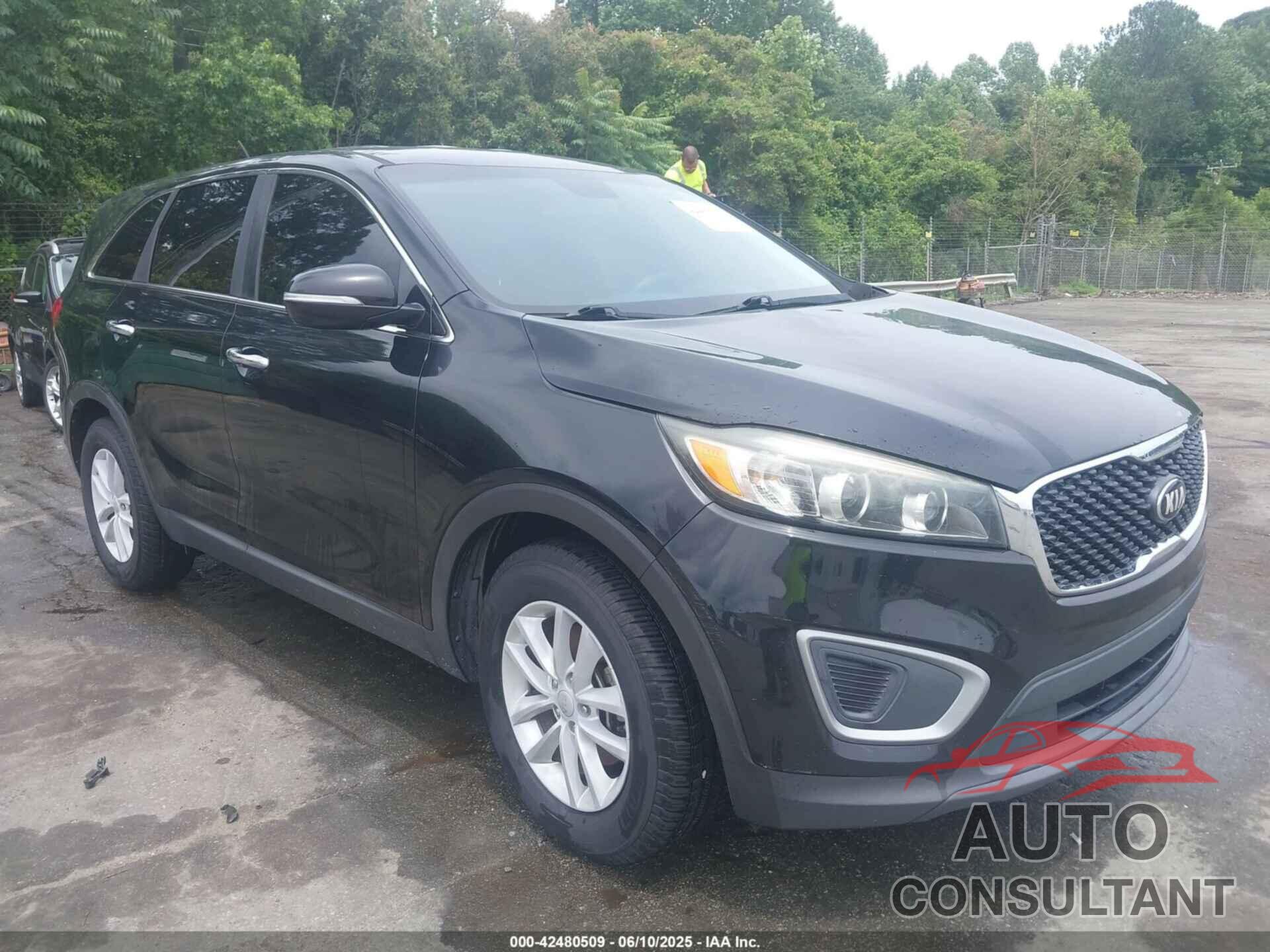 KIA SORENTO 2017 - 5XYPG4A32HG265440