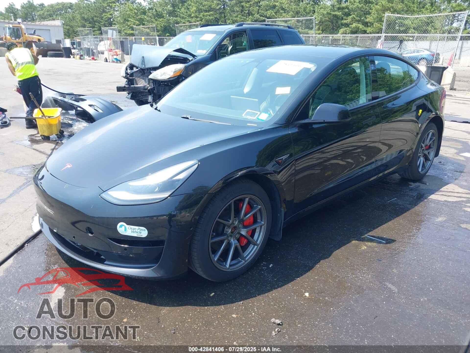 TESLA MODEL 3 2021 - 5YJ3E1EB3MF019731
