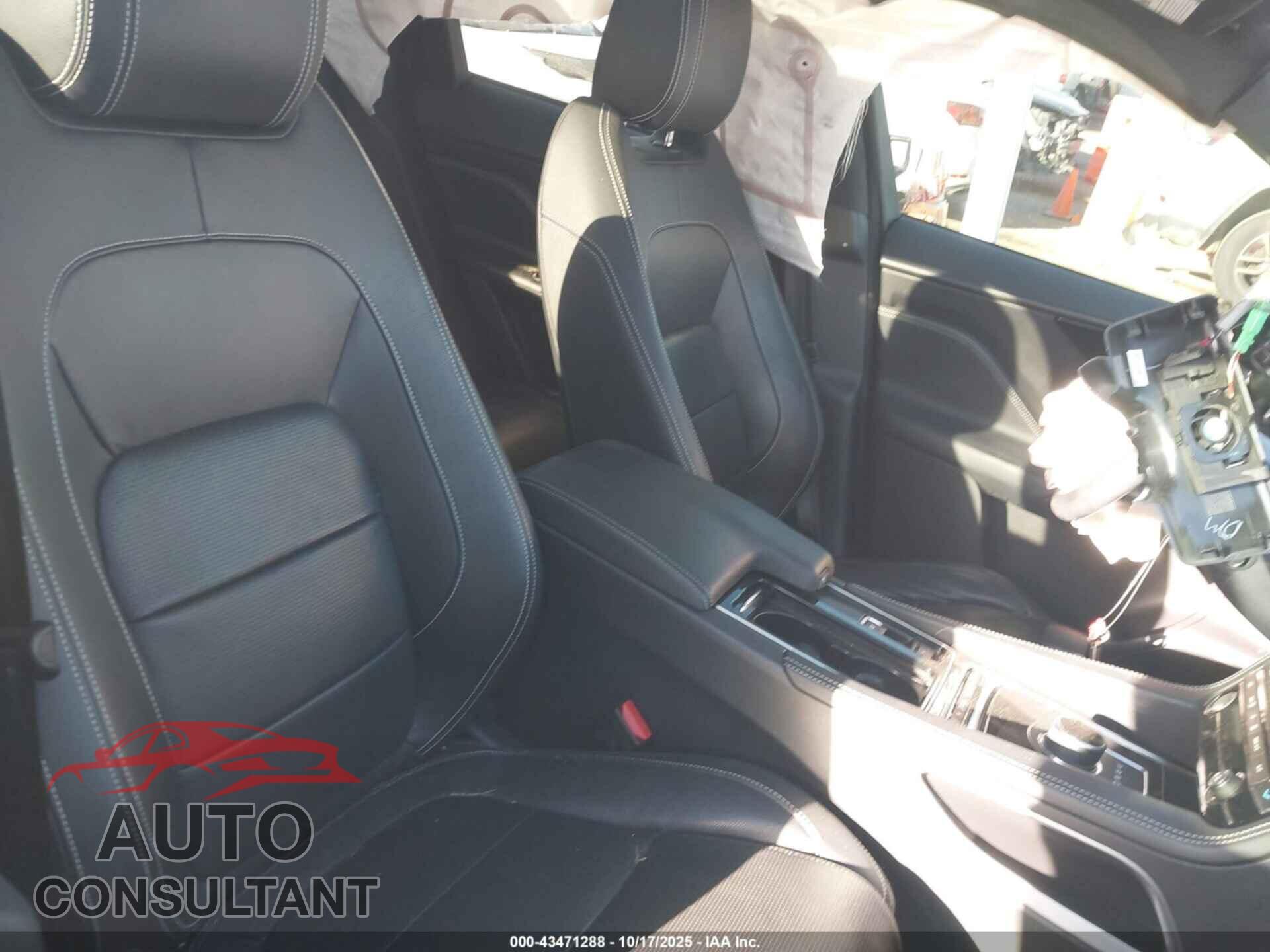 JAGUAR F-PACE 2019 - SADCM2FVXKA367800