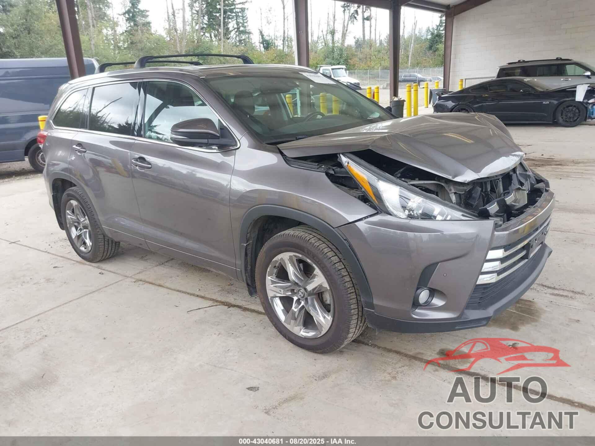 TOYOTA HIGHLANDER 2018 - 5TDDZRFH0JS859211