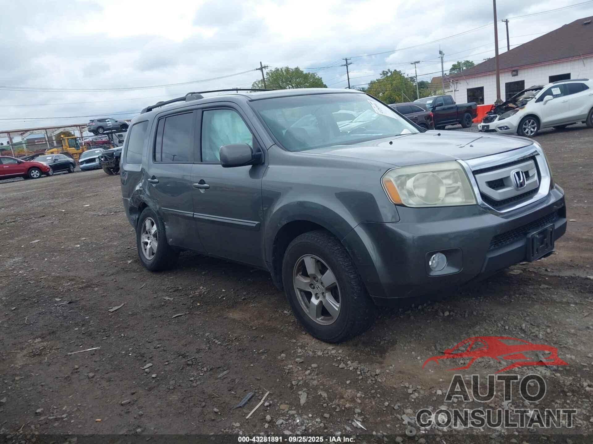 HONDA PILOT 2011 - 5FNYF4H67BB020672