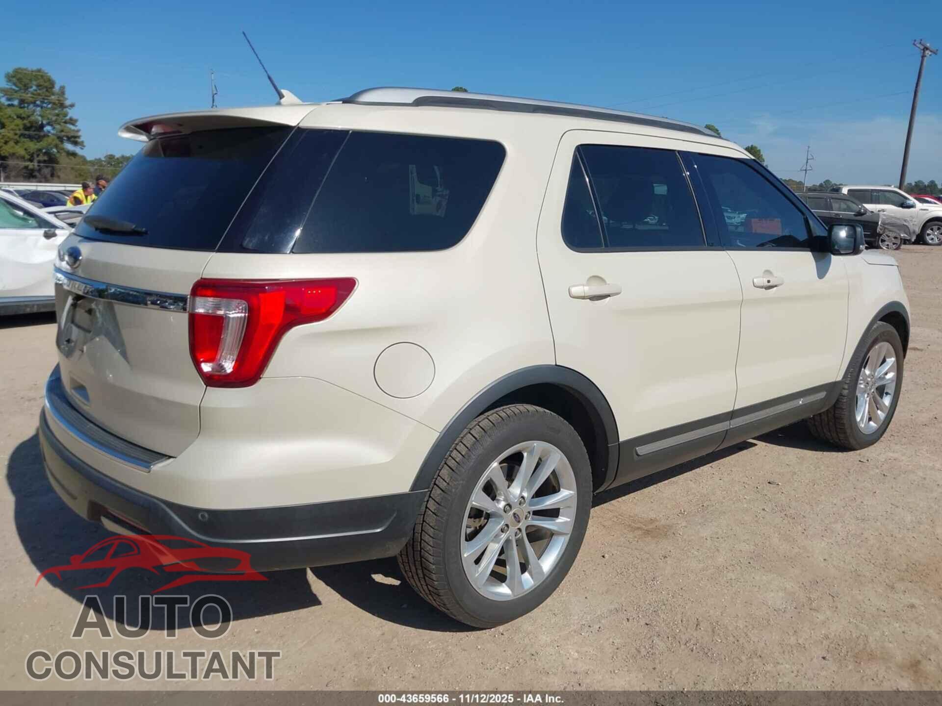 FORD EXPLORER 2018 - 1FM5K7D88JGB30606