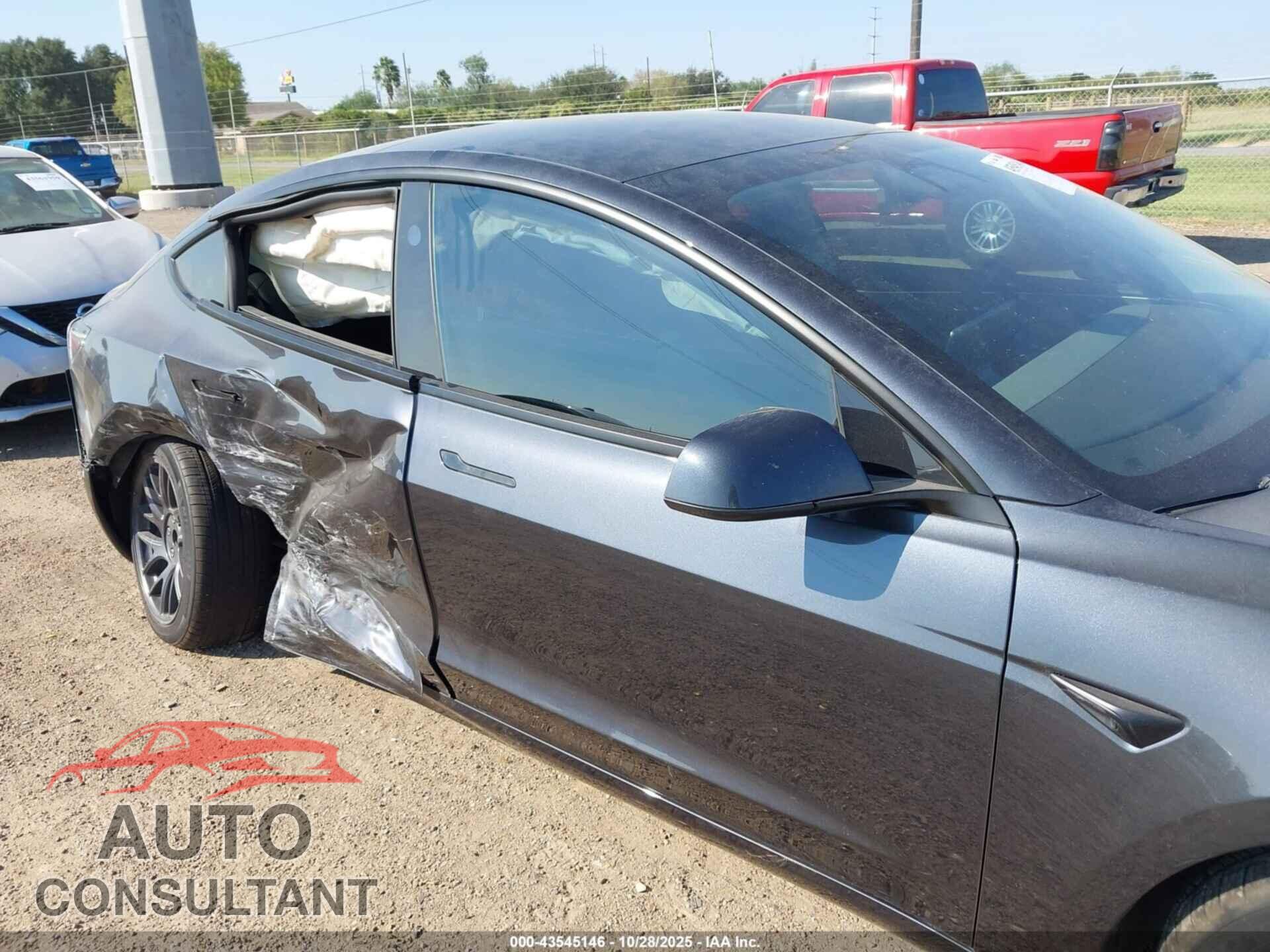 TESLA MODEL 3 2025 - 5YJ3E1EA9SF019270