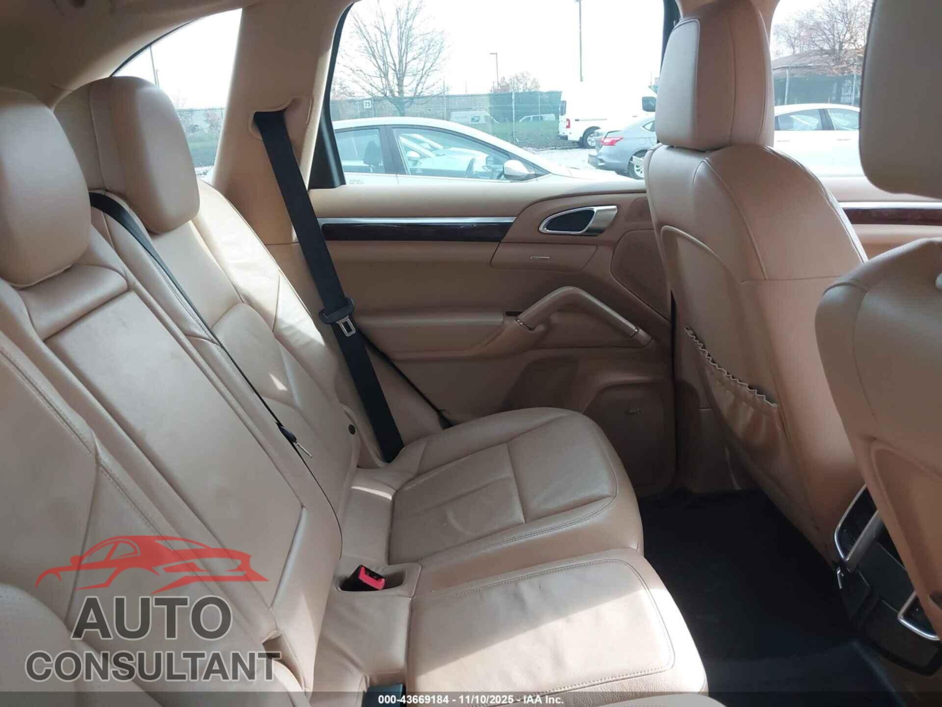 PORSCHE CAYENNE 2011 - WP1AB2A23BLA42737