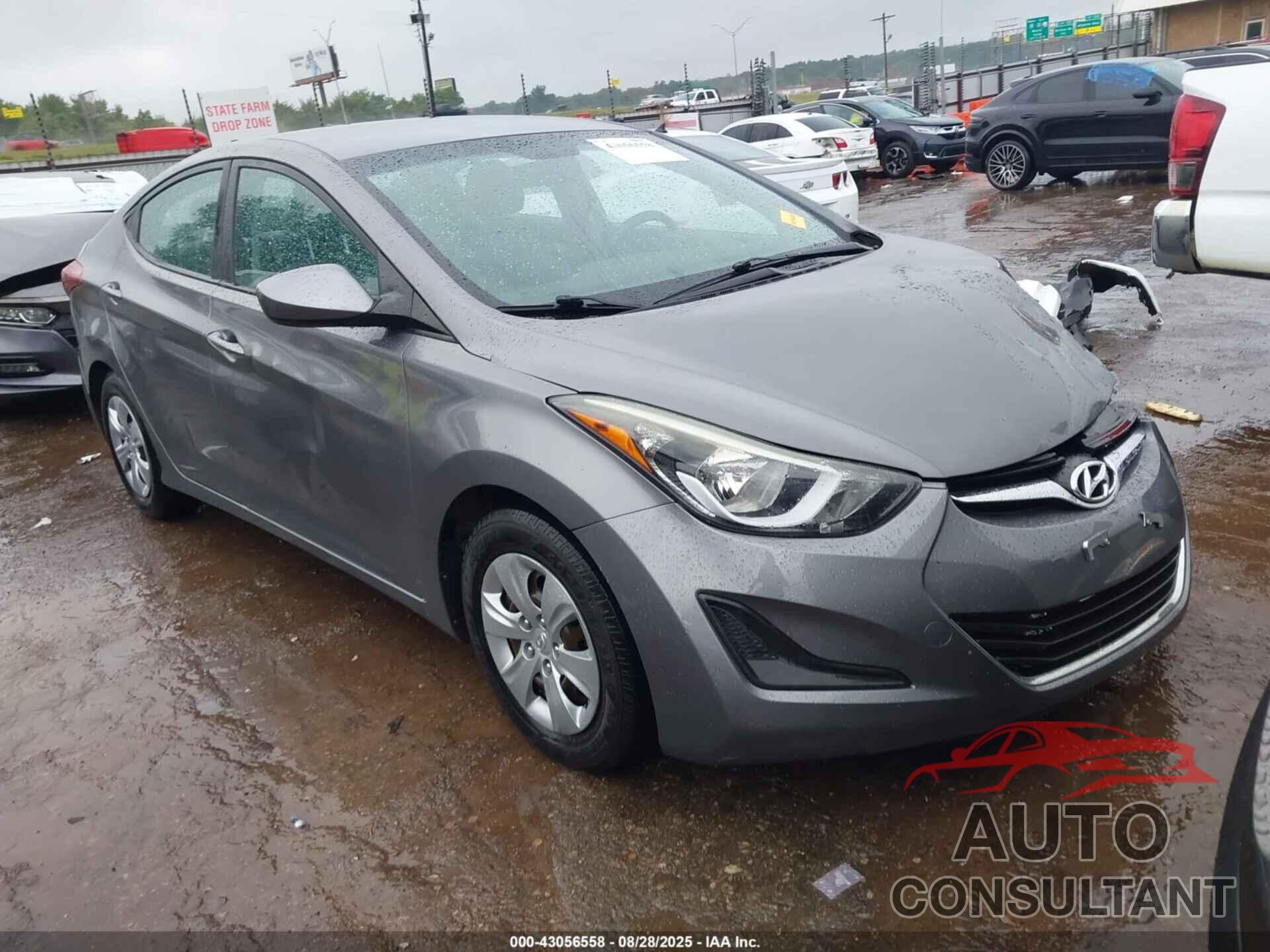 HYUNDAI ELANTRA 2016 - KMHDH4AE3GU647079