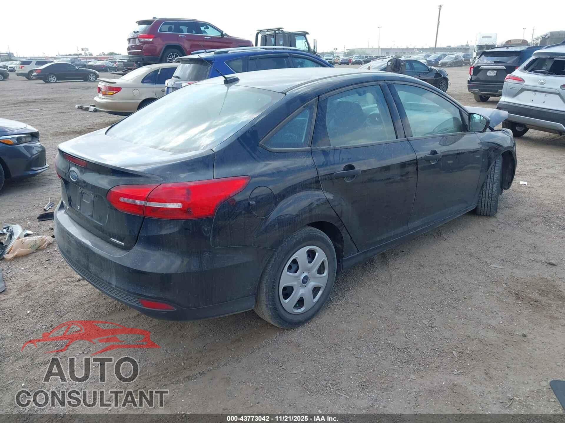 FORD FOCUS 2016 - 1FADP3E28GL379398