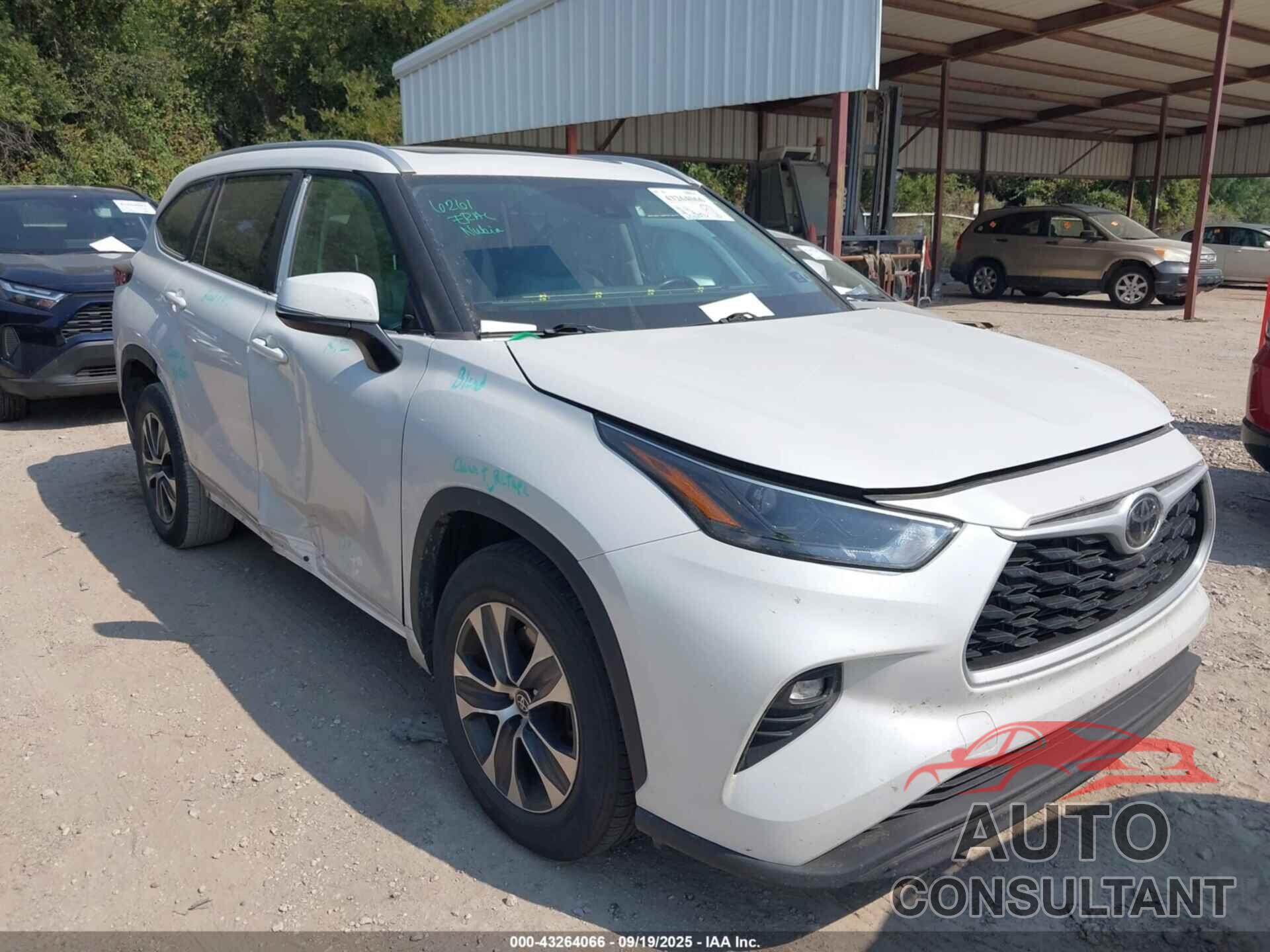 TOYOTA HIGHLANDER 2023 - 5TDKDRAH3PS032230