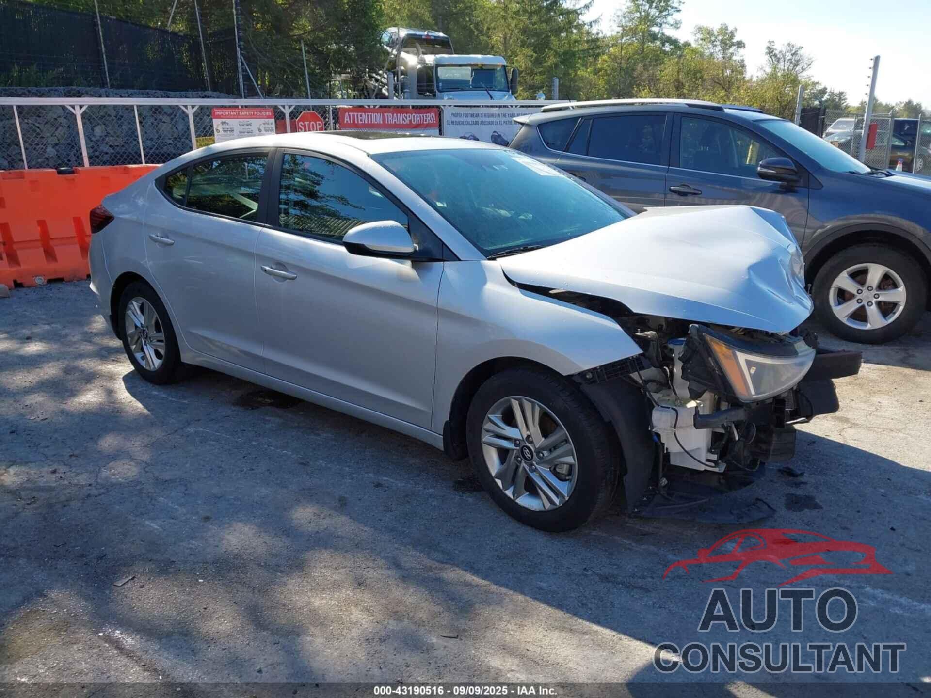 HYUNDAI ELANTRA 2019 - KMHD84LF5KU886244
