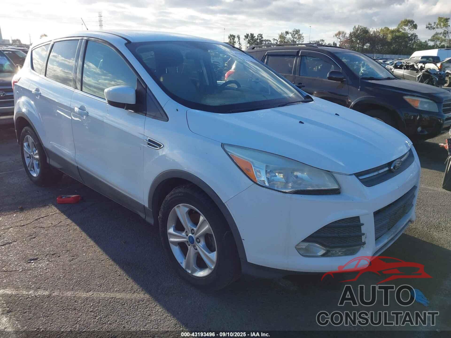 FORD ESCAPE 2013 - 1FMCU0GX0DUB55694