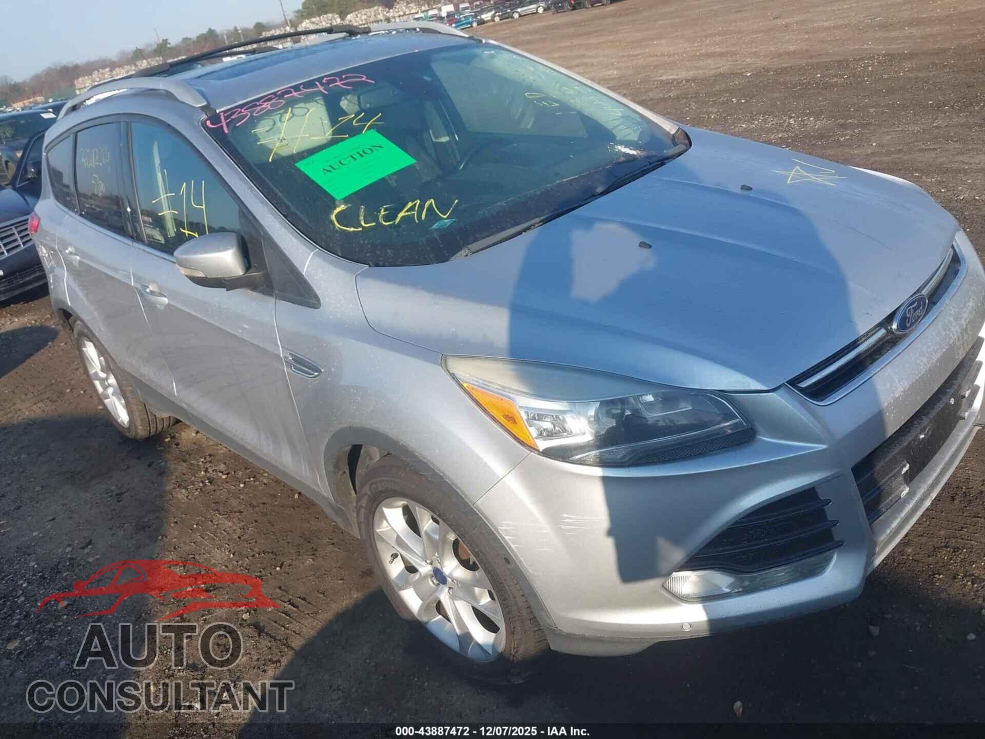 FORD ESCAPE 2015 - 1FMCU9J90FUB44213