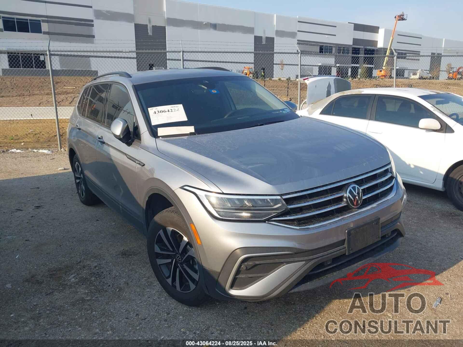 VOLKSWAGEN TIGUAN 2023 - 3VVRB7AX7PM137094