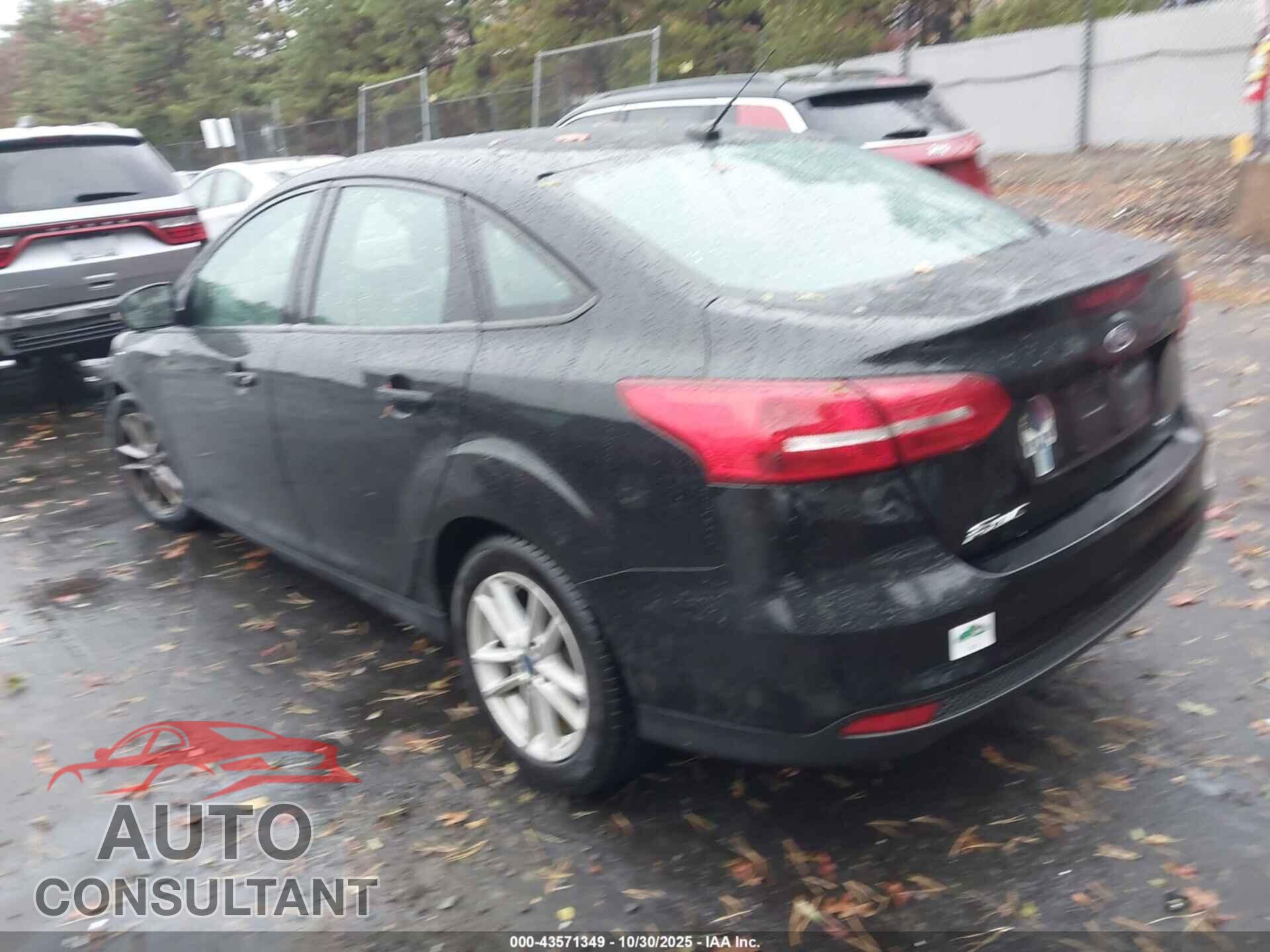 FORD FOCUS 2017 - 1FADP3F22HL286148
