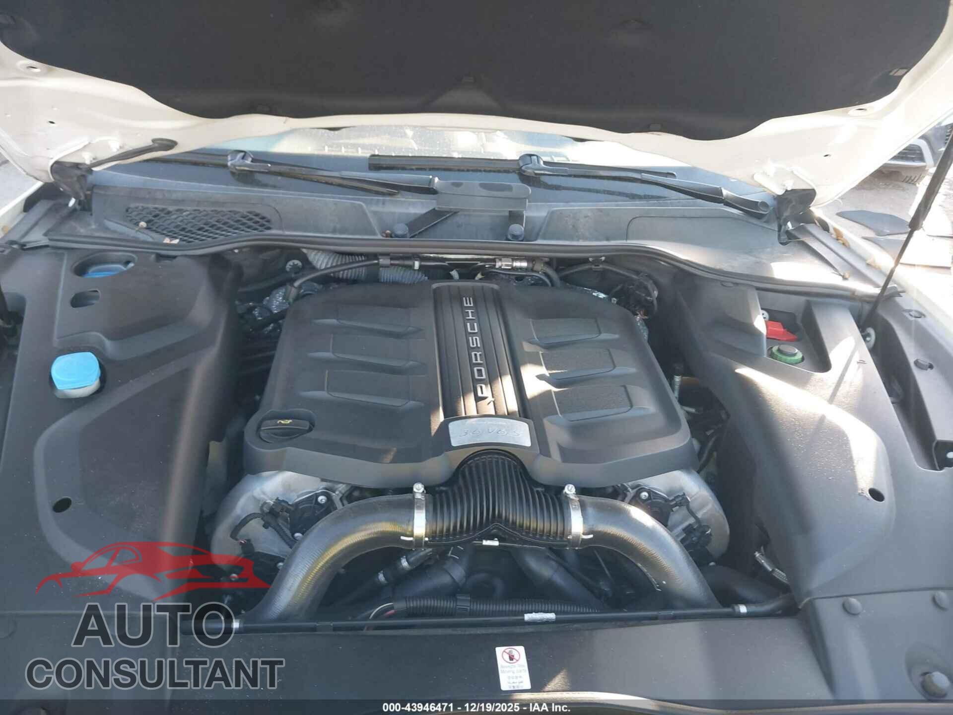 PORSCHE CAYENNE 2015 - WP1AB2A26FLA57139