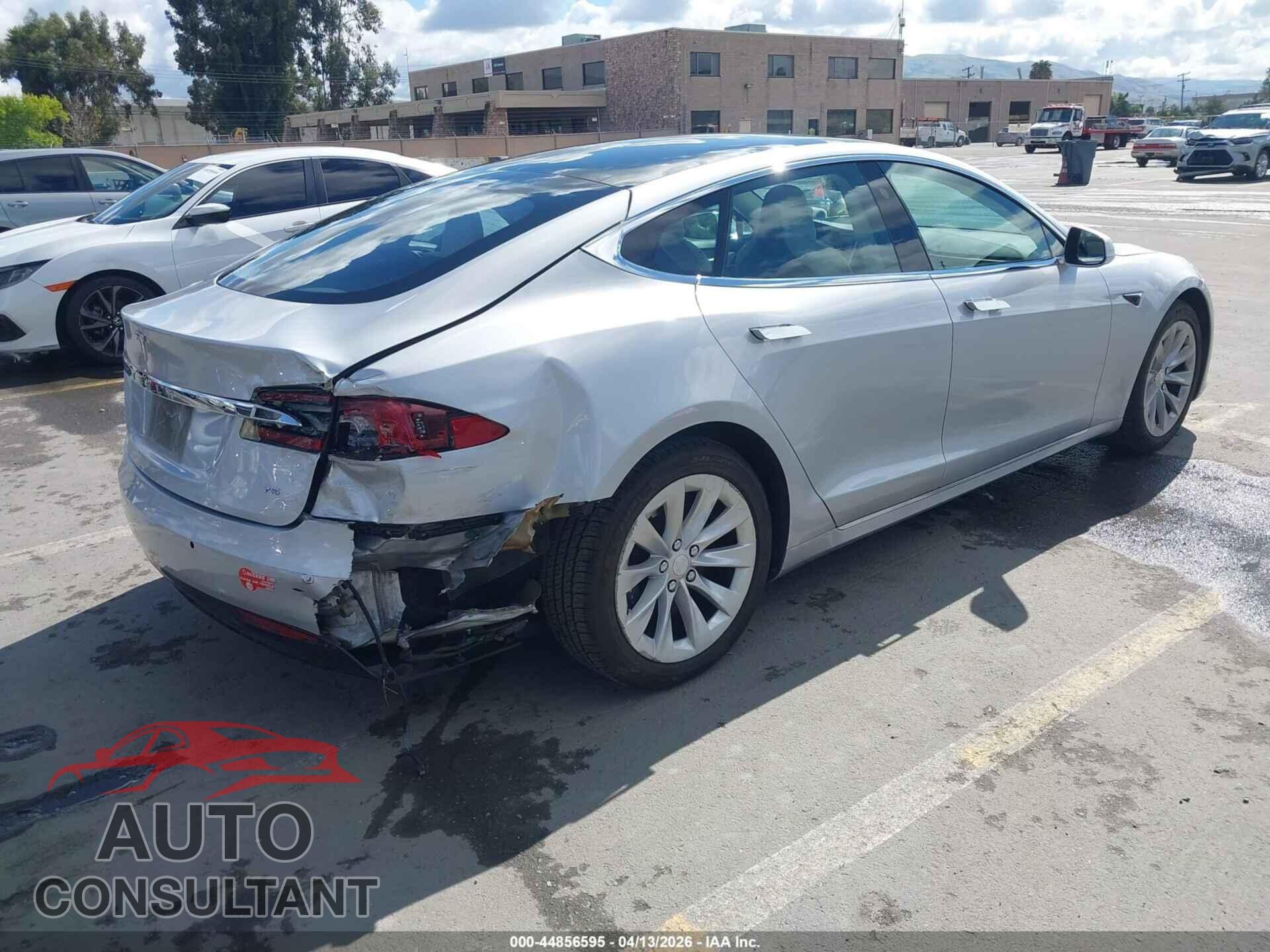 TESLA MODEL S 2017 - 5YJSA1E15HF217652