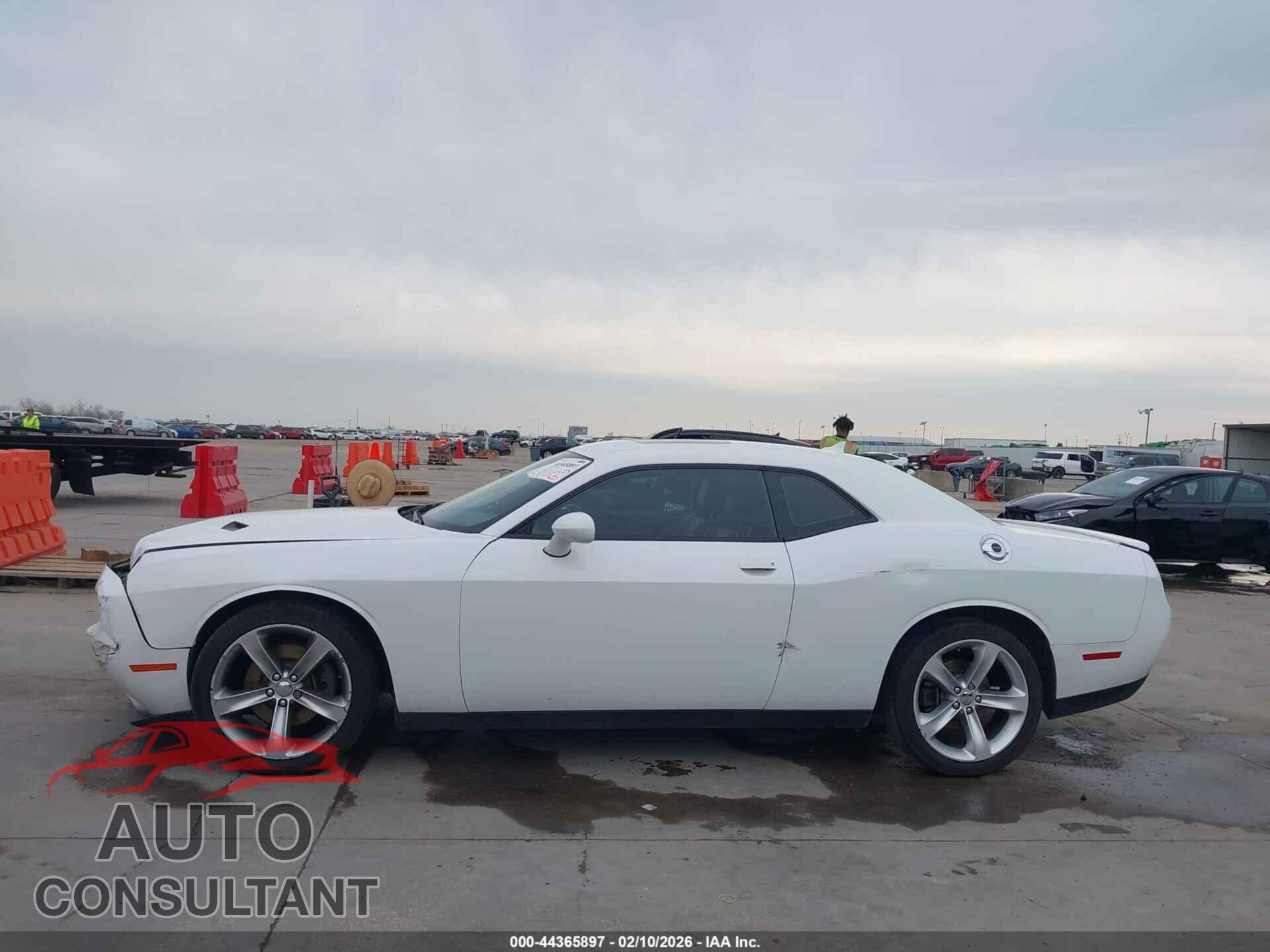 DODGE CHALLENGER 2015 - 2C3CDZAG4FH728222