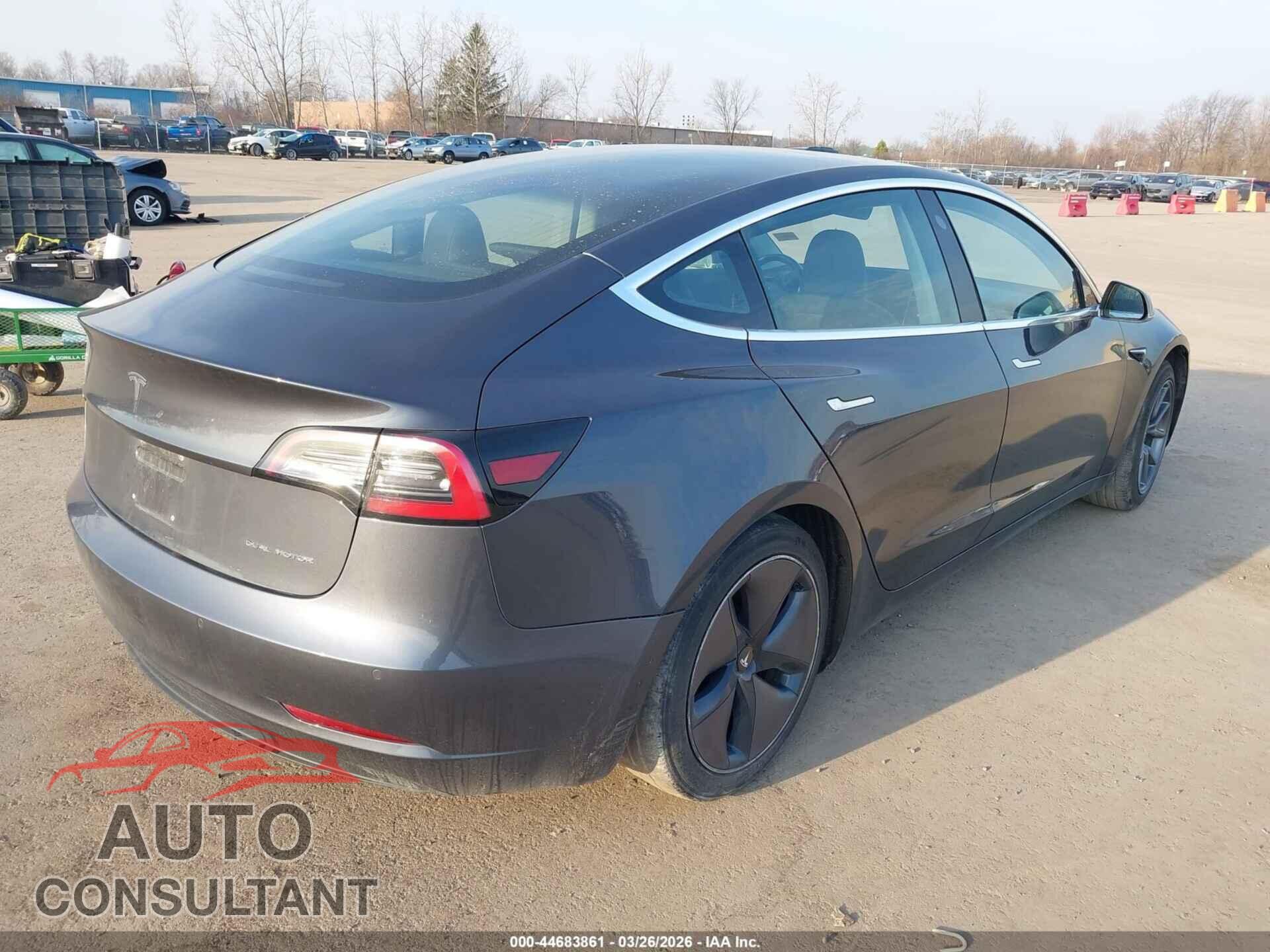 TESLA MODEL 3 2018 - 5YJ3E1EB7JF090636