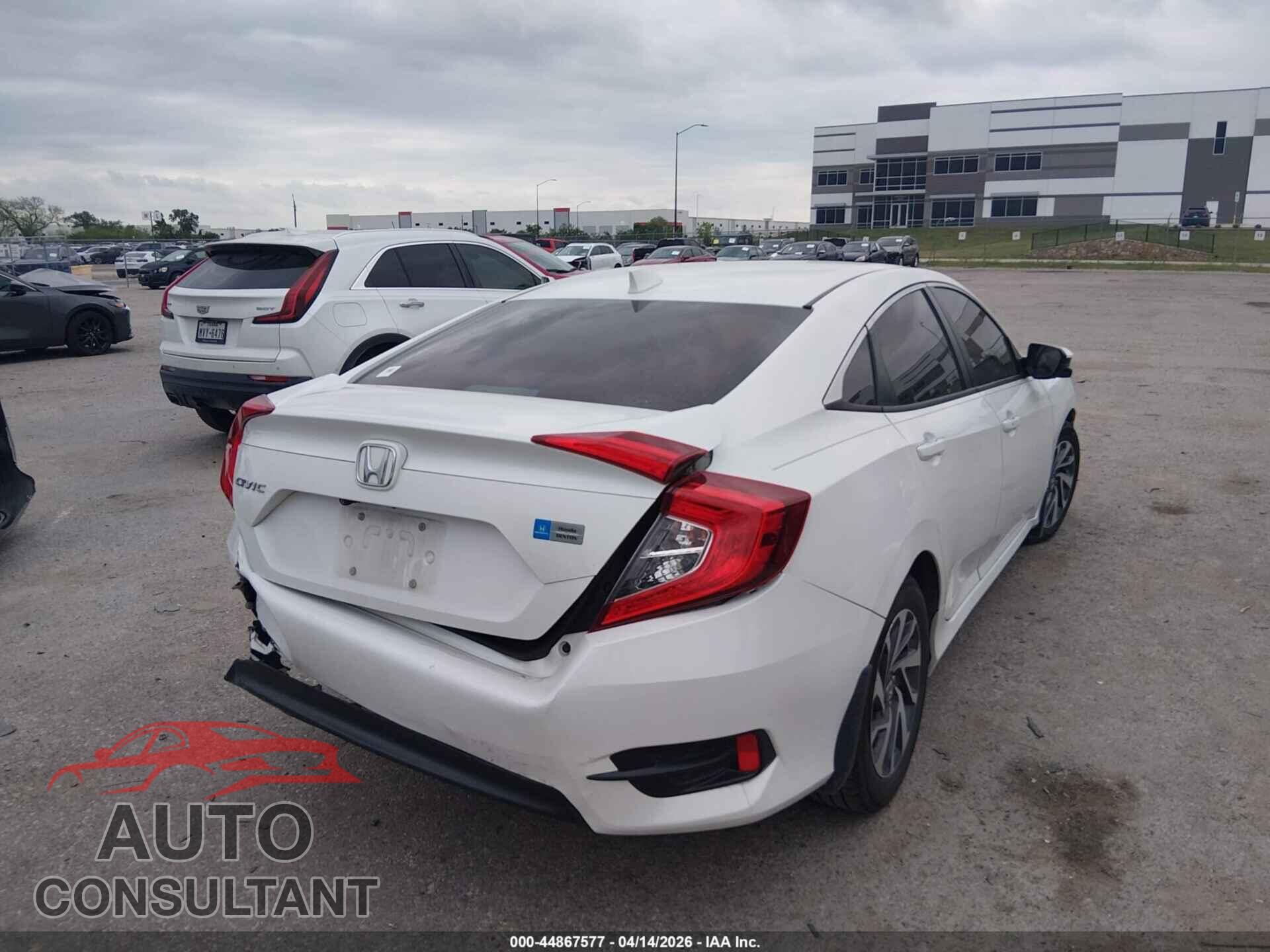 HONDA CIVIC 2018 - 19XFC2F77JE037718