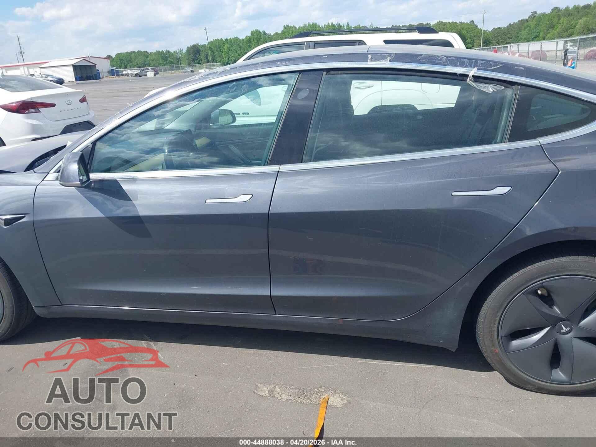 TESLA MODEL 3 2018 - 5YJ3E1EA4JF153473