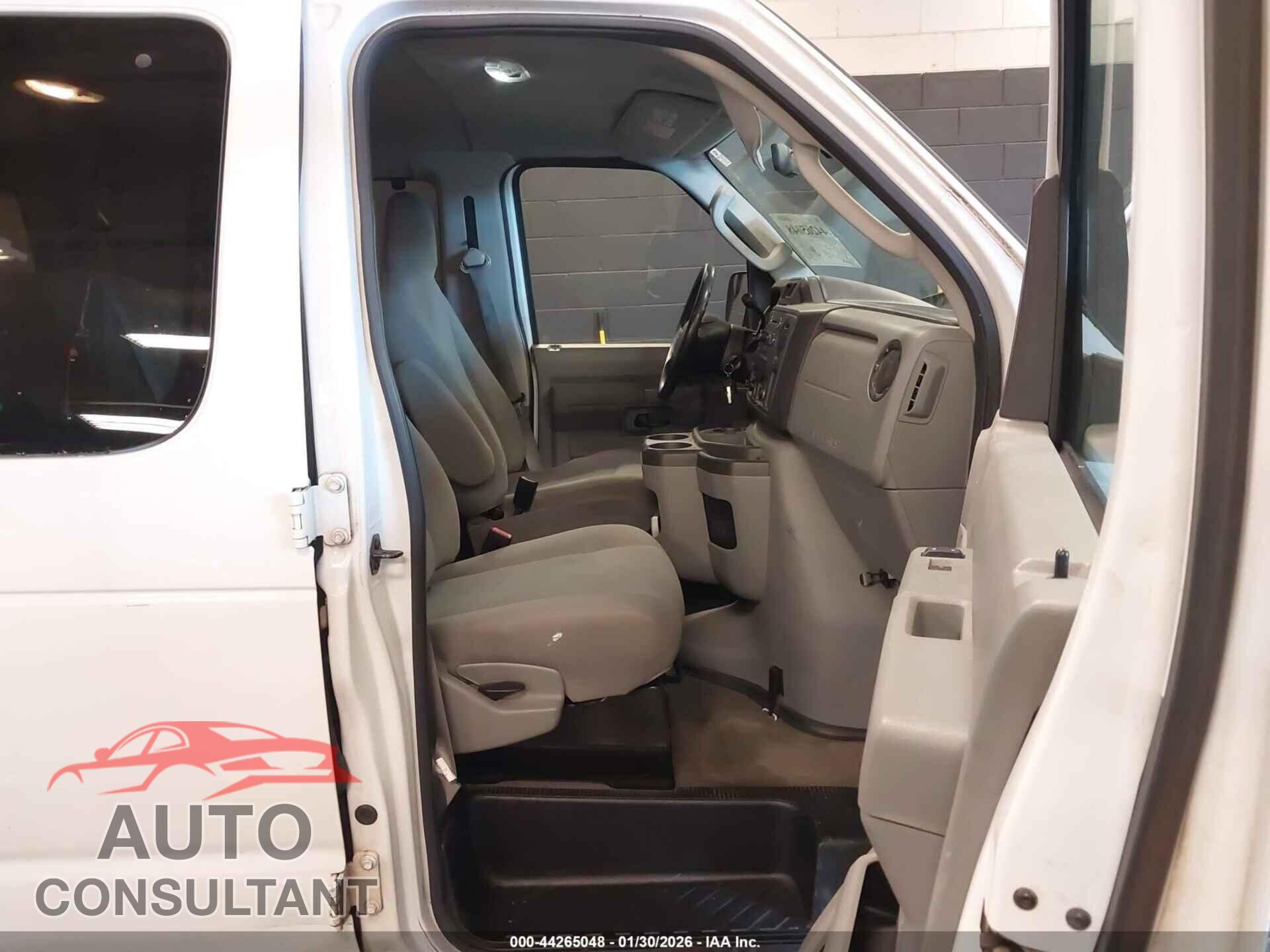 FORD E-350 SUPER DUTY 2012 - 1FBSS3BL5CDB27193